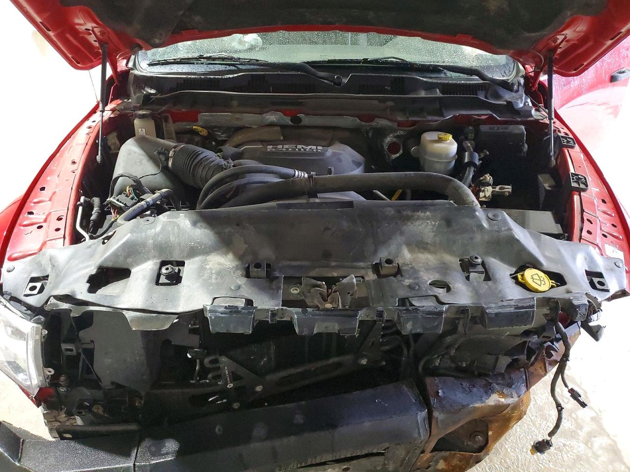 2015 Ram 2500 St Red vin: 3C6MR5AJ9FG643244
