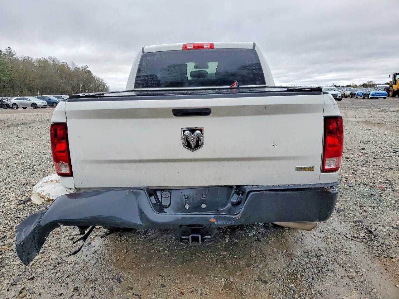 2019 Ram 1500 Classic Tradesman White vin: 3C6RR6KG7KG675859