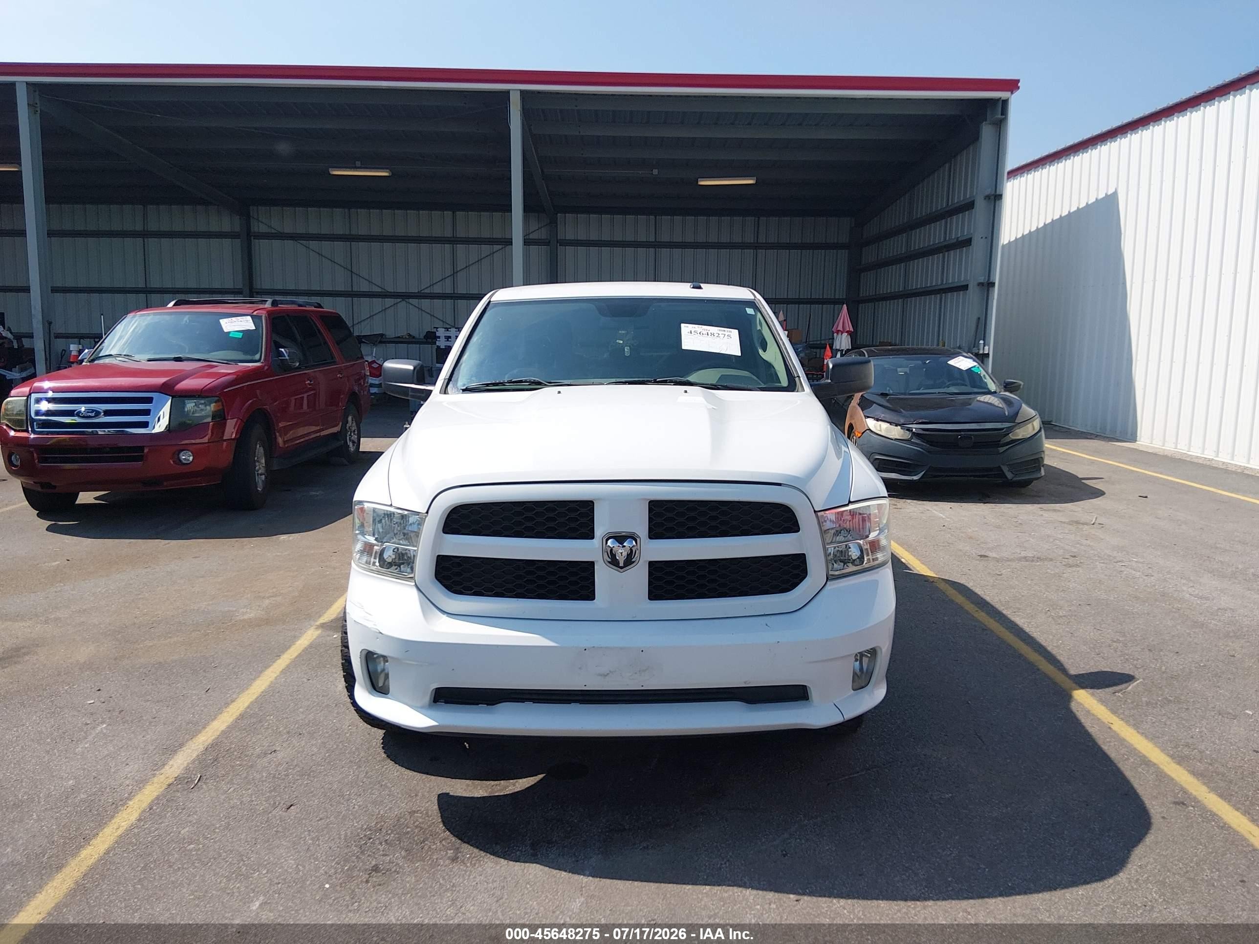 2015 Ram 1500 Express White vin: 3C6RR6KT3FG698817