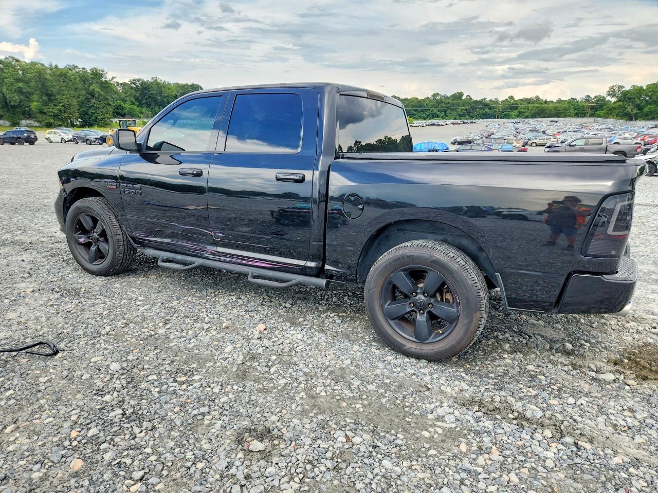 2015 Ram 1500 St Black vin: 3C6RR6KT5FG683185