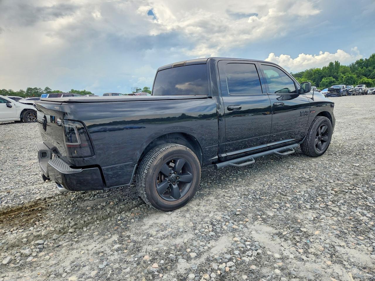 2015 Ram 1500 St Black vin: 3C6RR6KT5FG683185