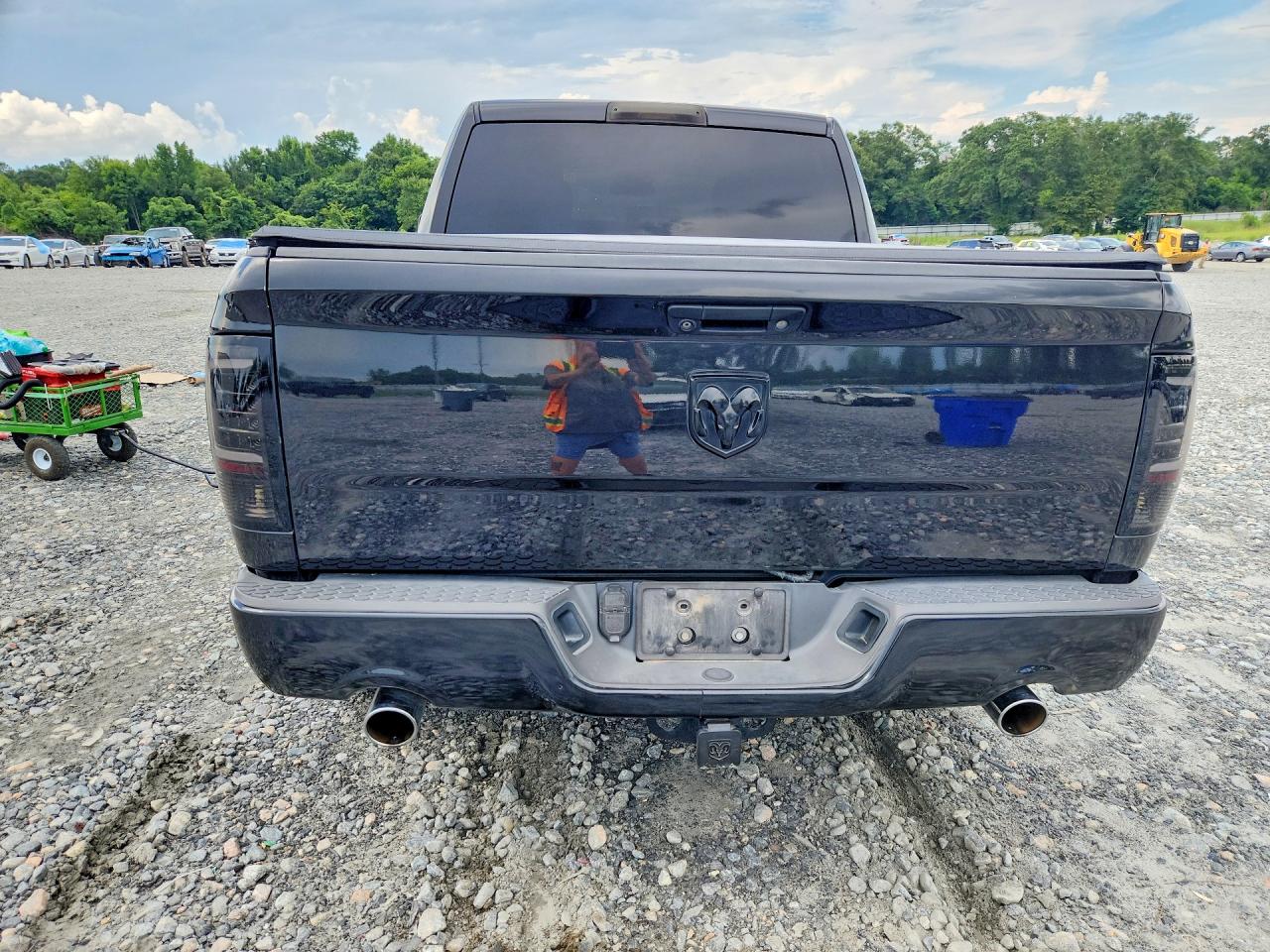 2015 Ram 1500 St Black vin: 3C6RR6KT5FG683185