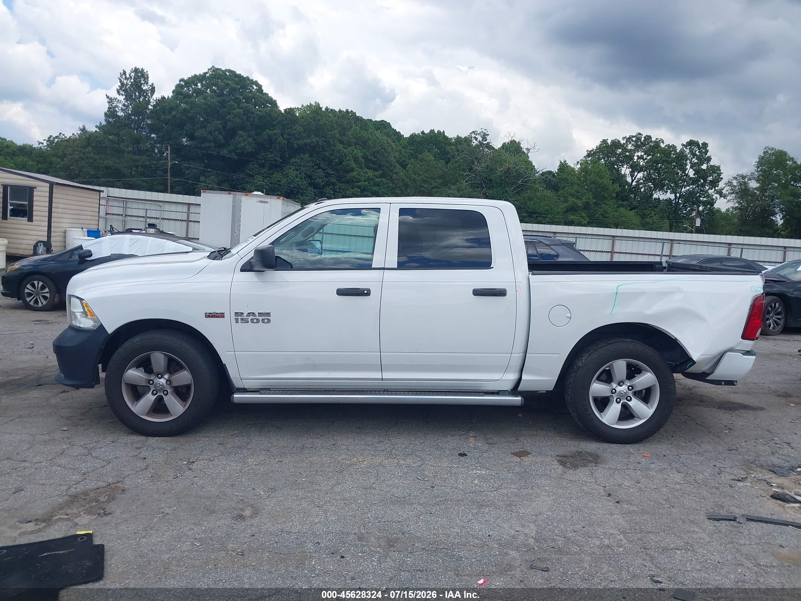 2014 Ram 1500 Express White vin: 3C6RR6KT7EG307134