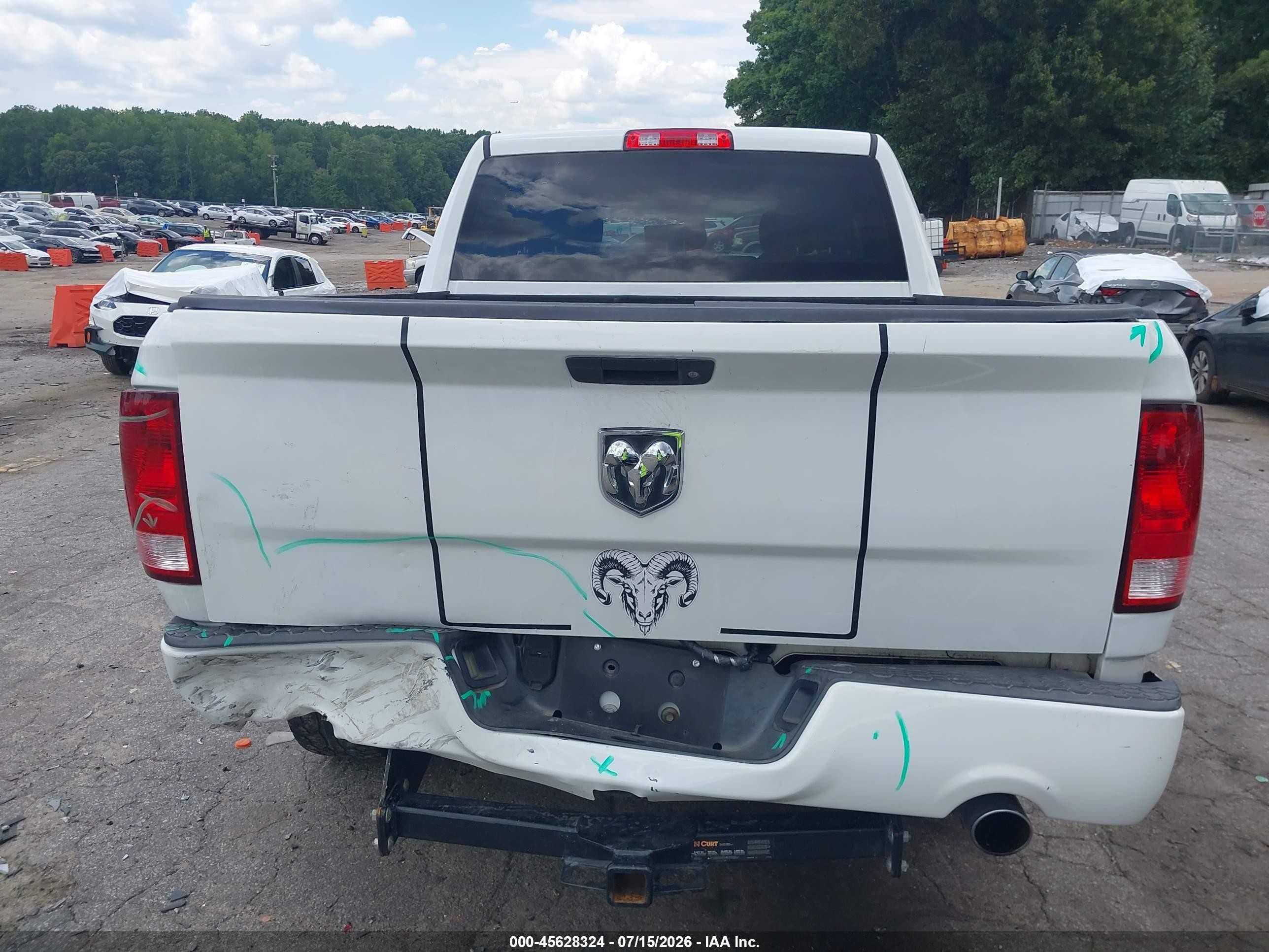 2014 Ram 1500 Express White vin: 3C6RR6KT7EG307134