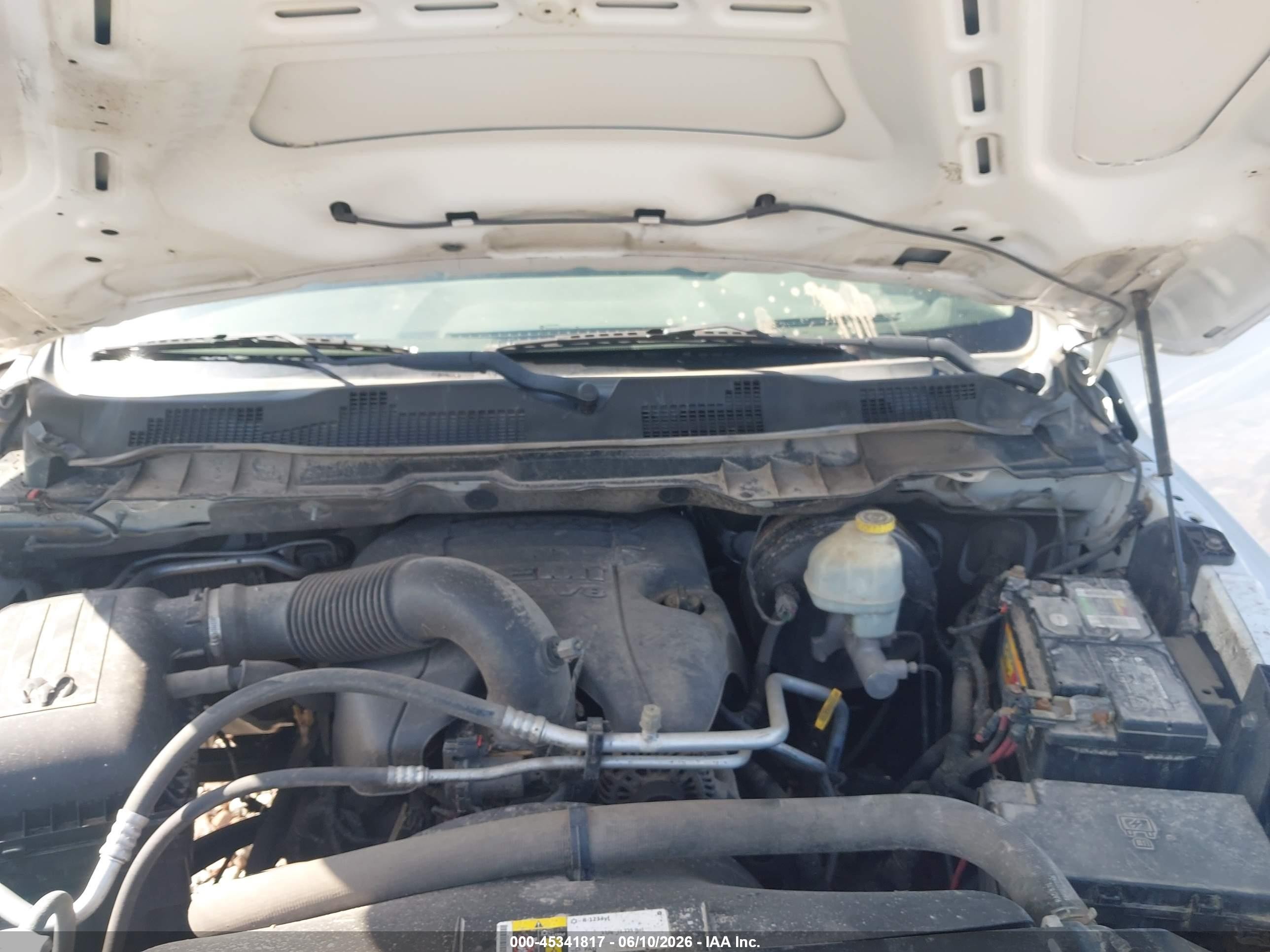 2015 Ram 1500 Express White vin: 3C6RR6KT7FG698545