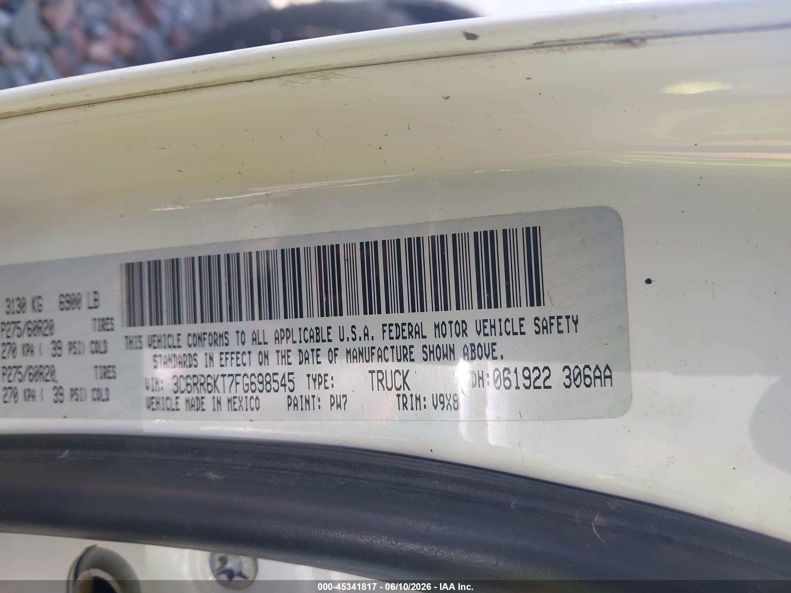 2015 Ram 1500 Express White vin: 3C6RR6KT7FG698545