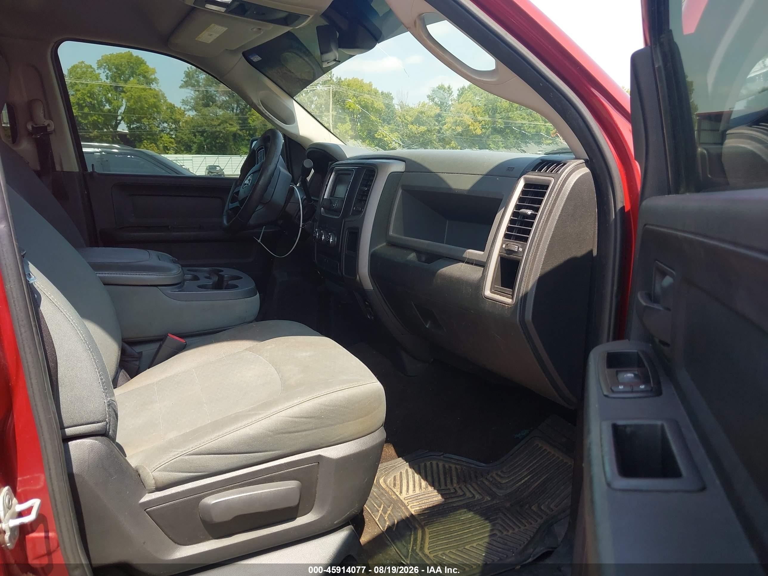 2014 Ram 1500 Express Burgundy vin: 3C6RR6KT9EG219718