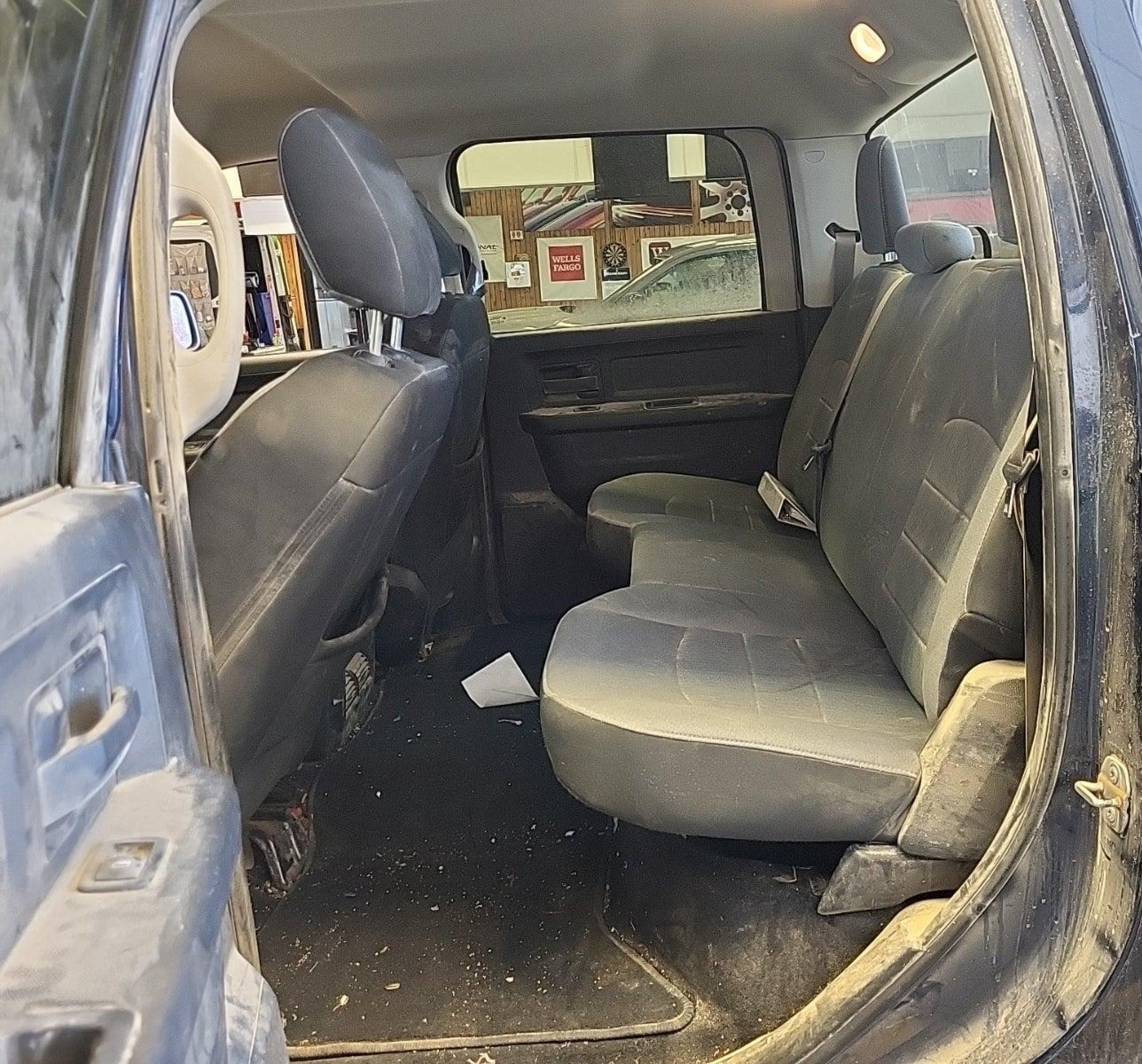 2021 Ram 1500 Classic Tradesman  4x4 5'7 Box Синий vin: 3C6RR7KG1MG665398