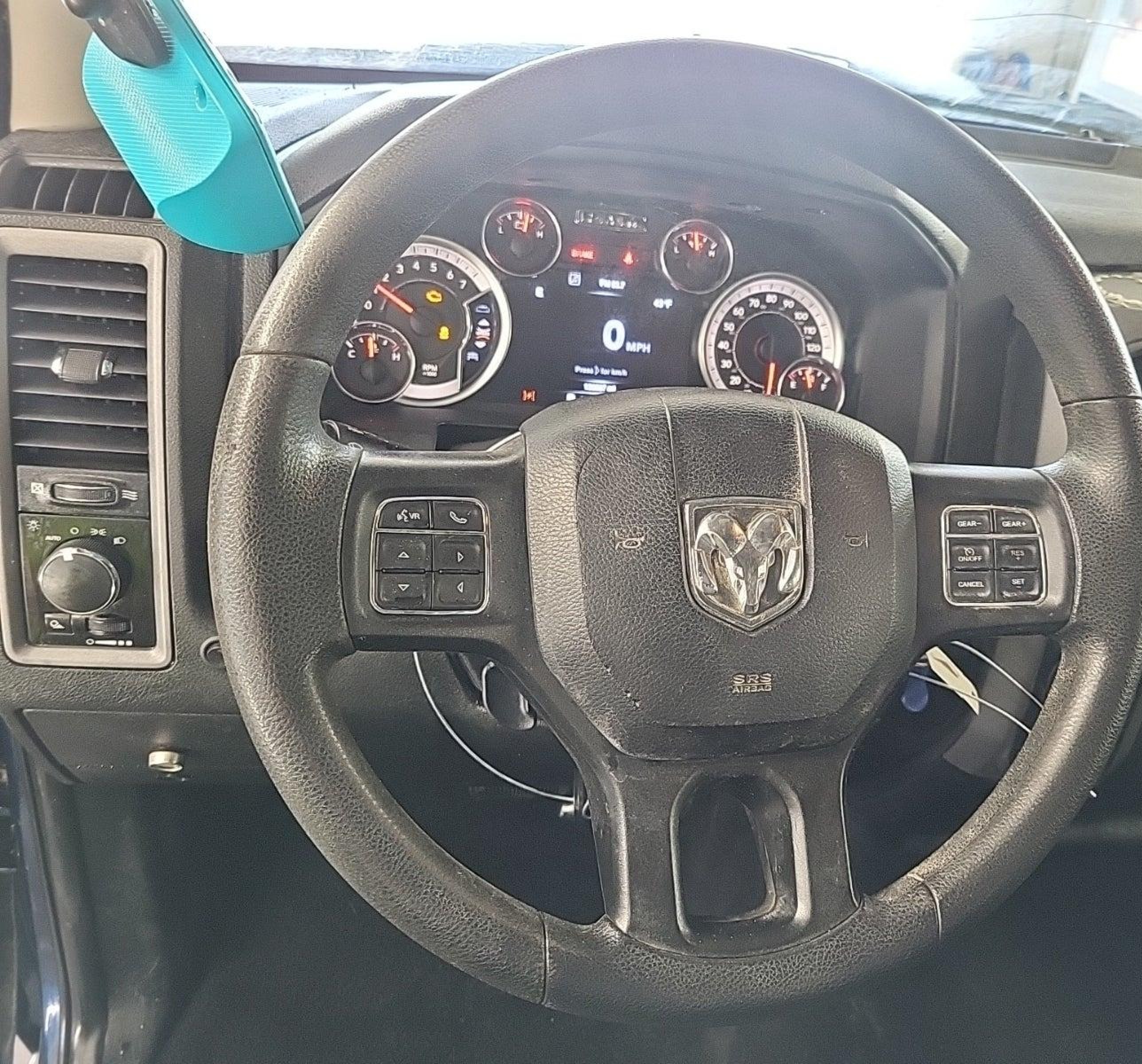 2021 Ram 1500 Classic Tradesman  4x4 5'7 Box Синий vin: 3C6RR7KG1MG665398
