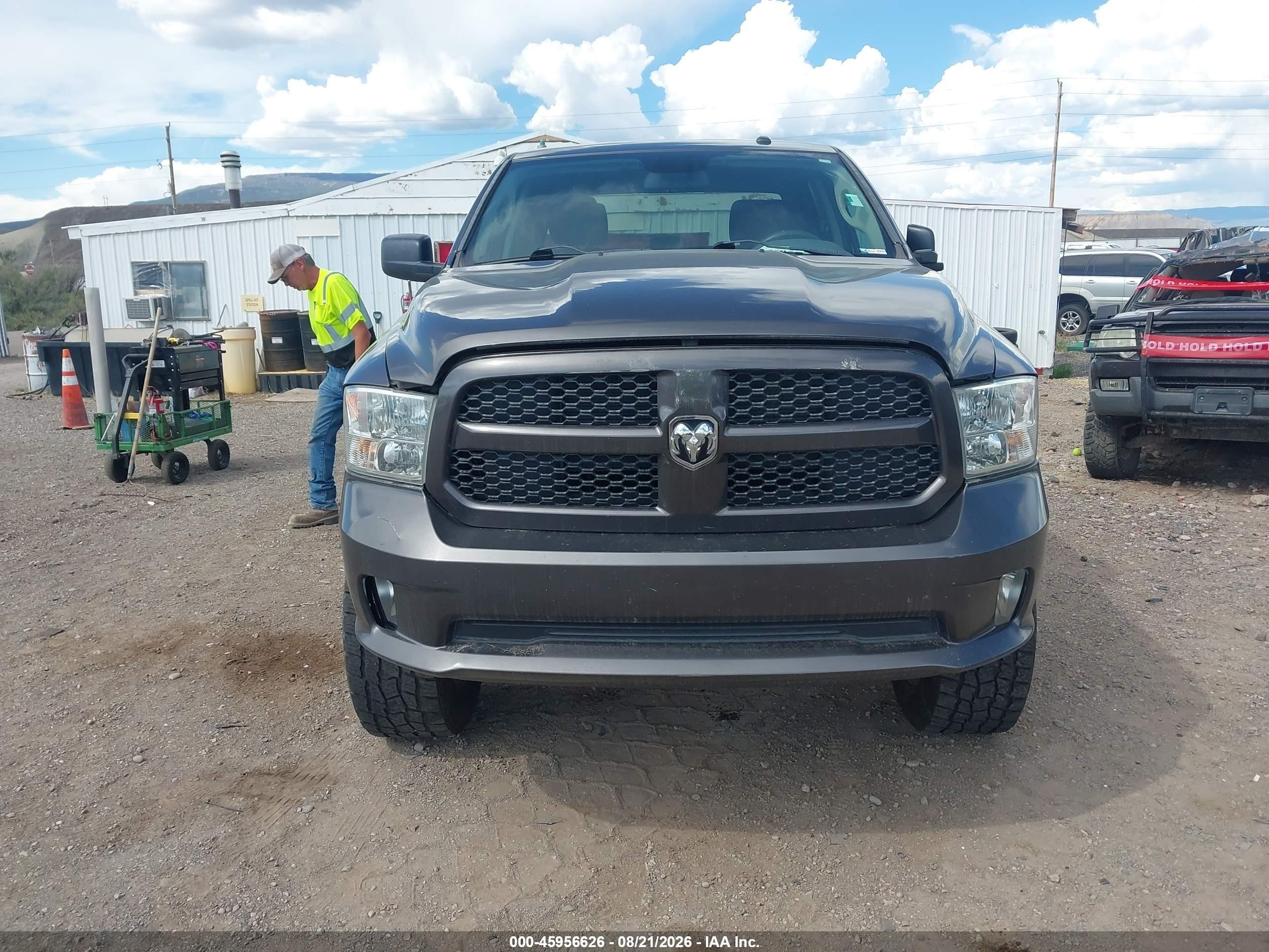 2015 Ram 1500 Express Silver vin: 3C6RR7KT0FG700805