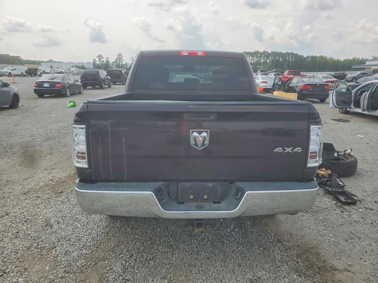 2016 Ram 1500 St Burgundy vin: 3C6RR7KT0GG316251