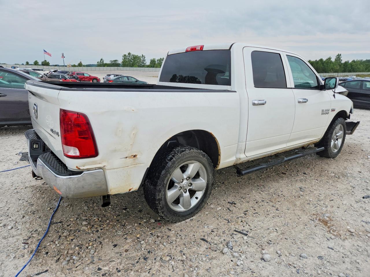 2015 Ram 1500 St Белый vin: 3C6RR7KT1FG532110