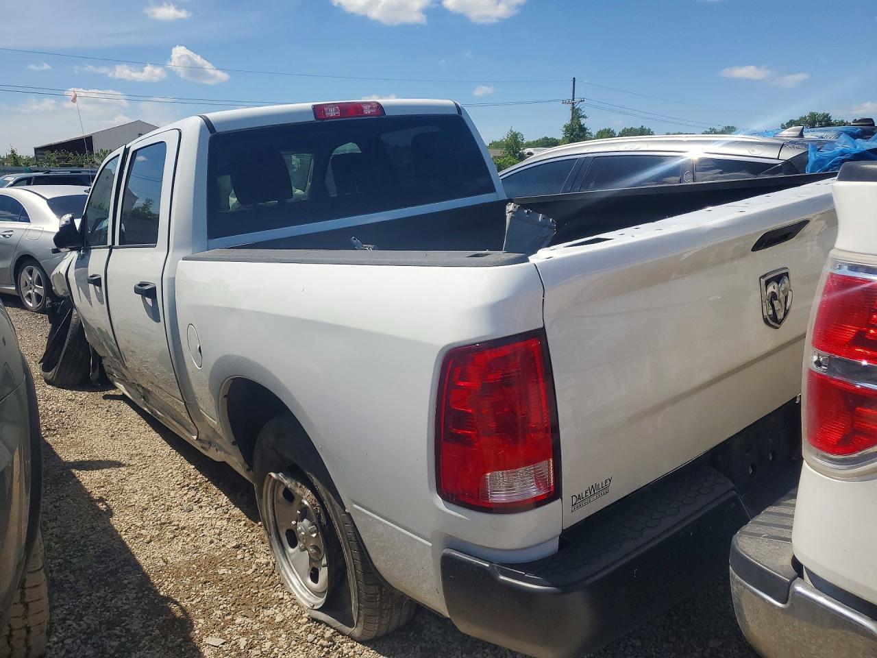 2022 Ram 1500 Classic Tradesman White vin: 3C6RR7KT1NG413133