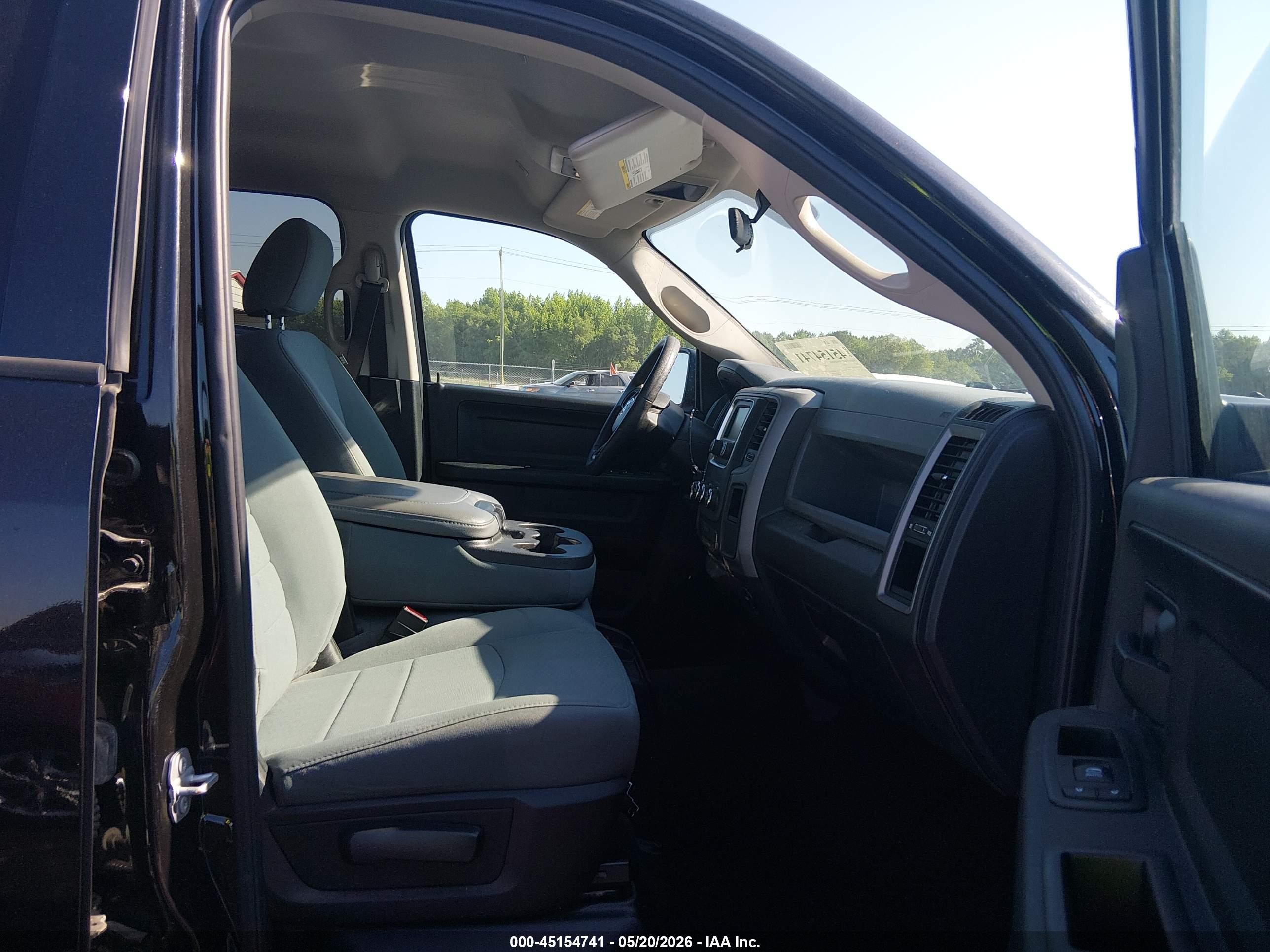 2017 Ram 1500   Black vin: 3C6RR7KT2HG795757