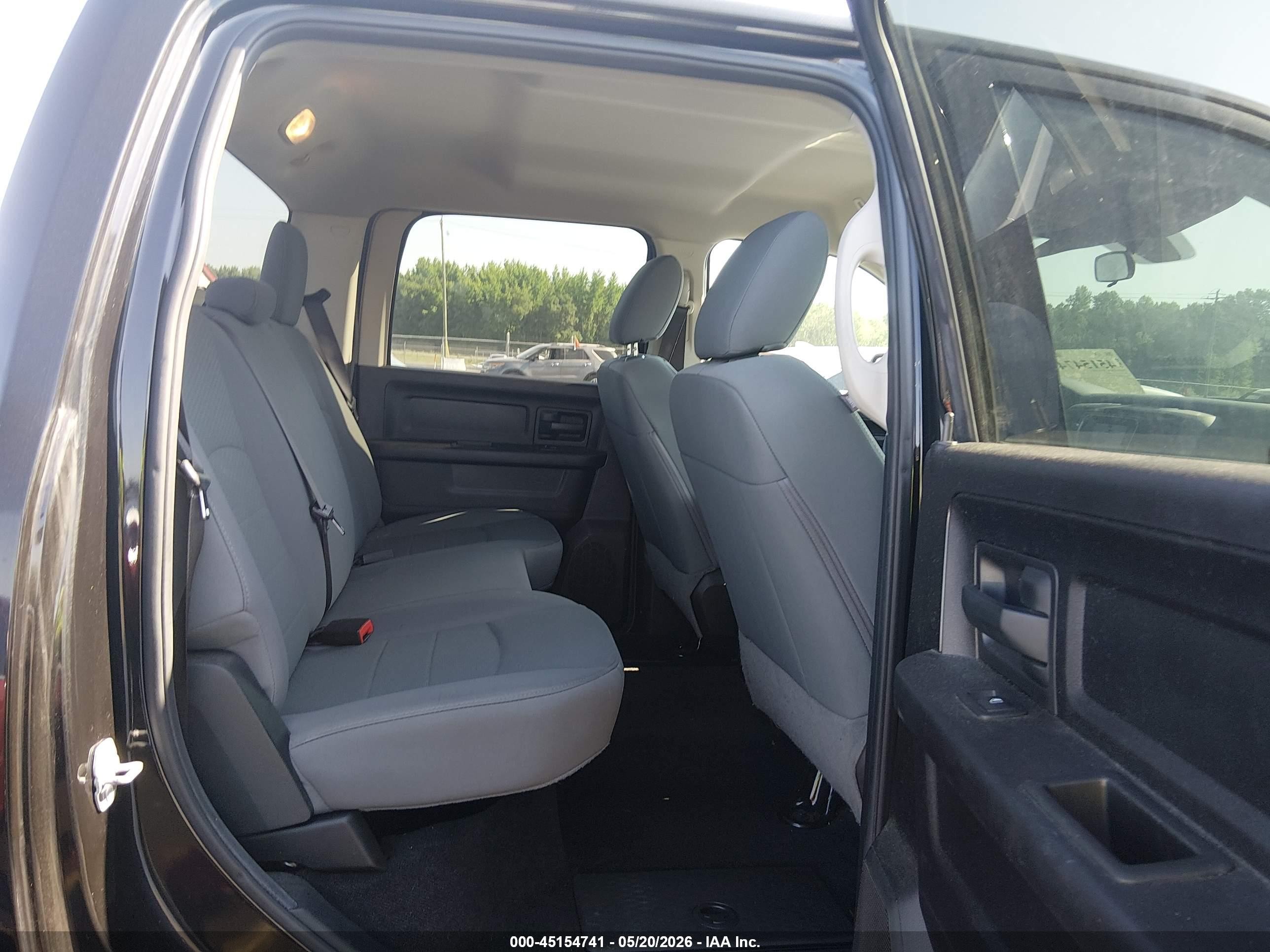2017 Ram 1500   Black vin: 3C6RR7KT2HG795757