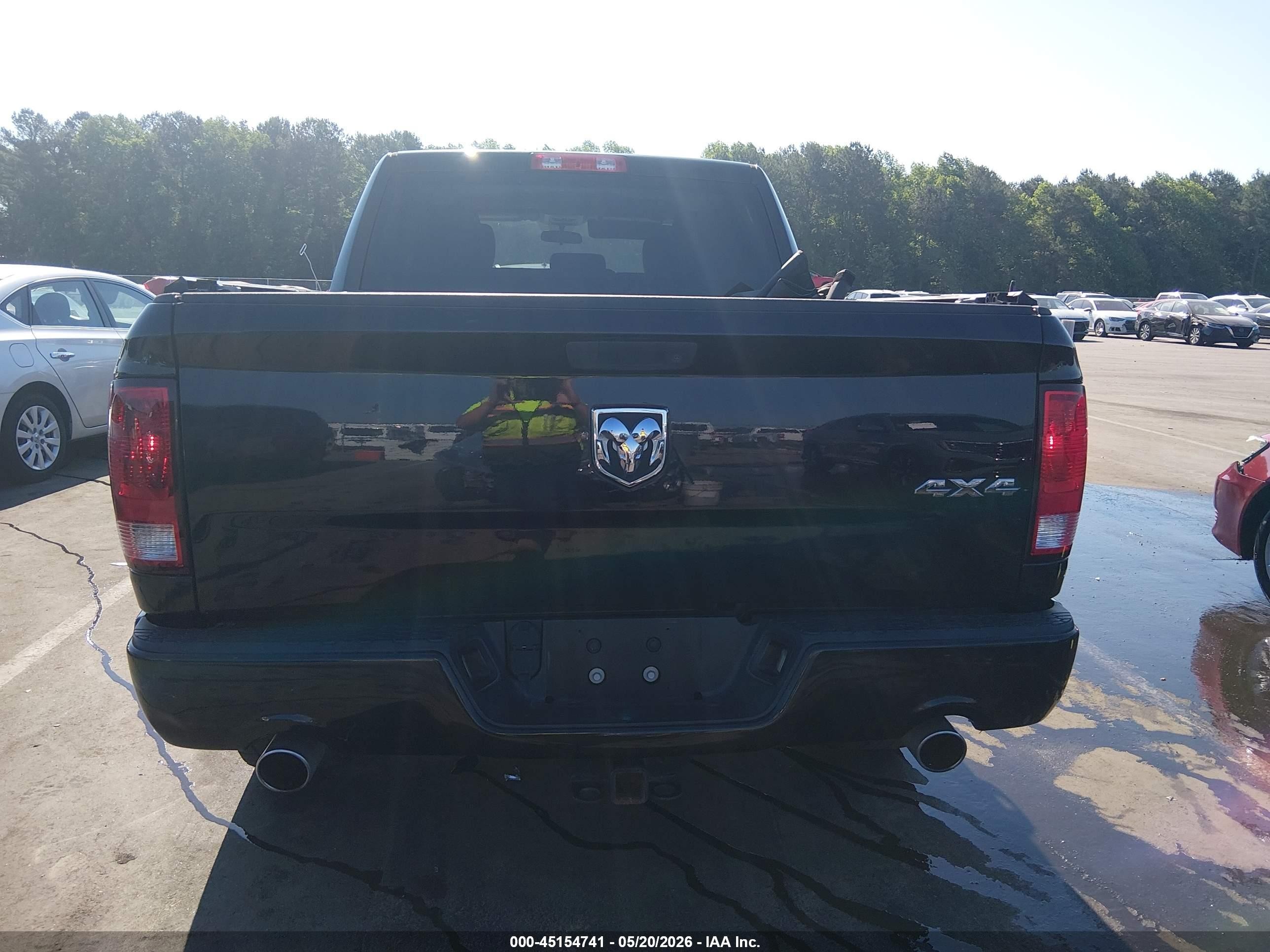 2017 Ram 1500   Black vin: 3C6RR7KT2HG795757