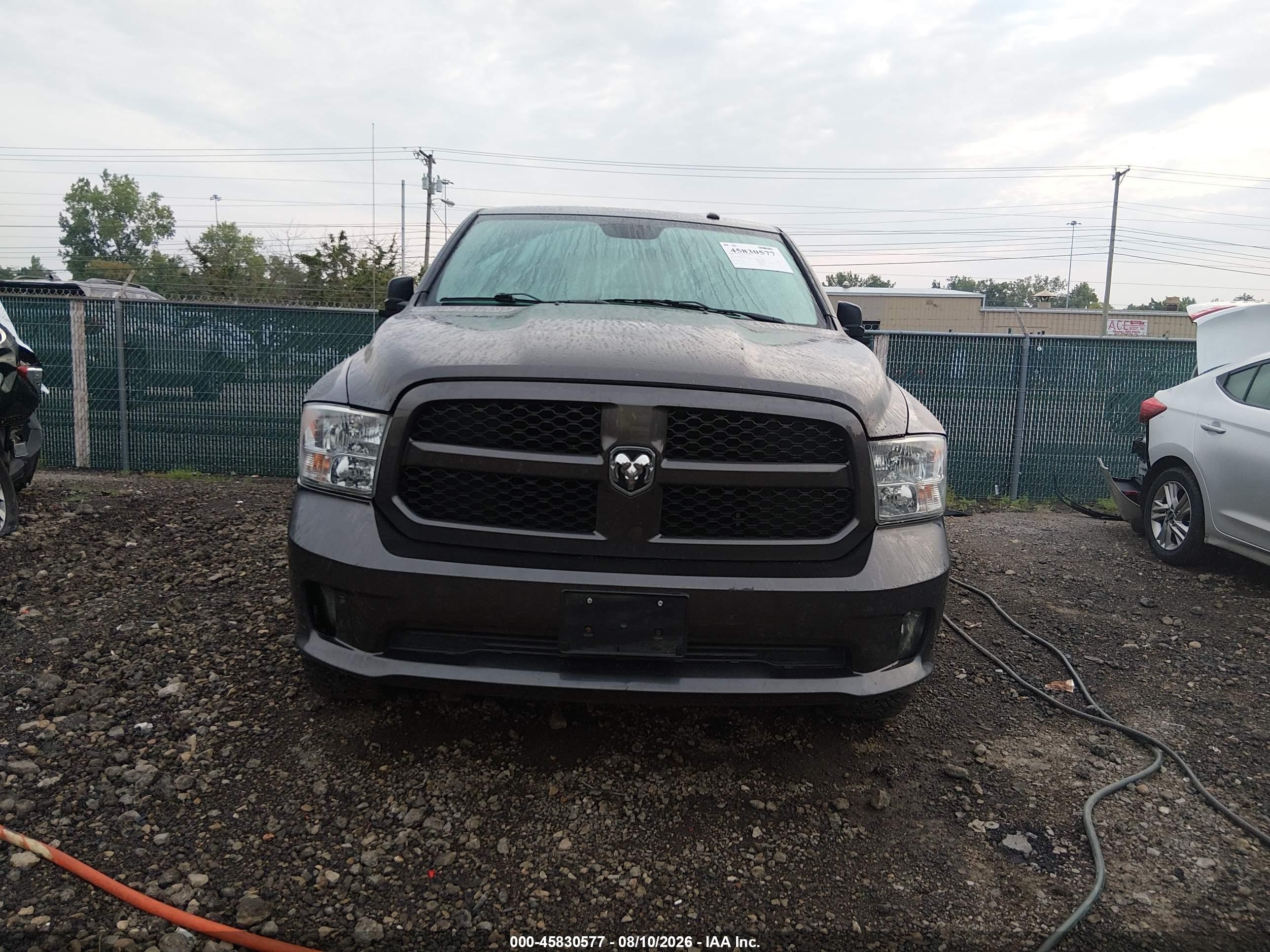 2018 Ram 1500 Express  4x4 5'7 Box Gray vin: 3C6RR7KT3JG198431