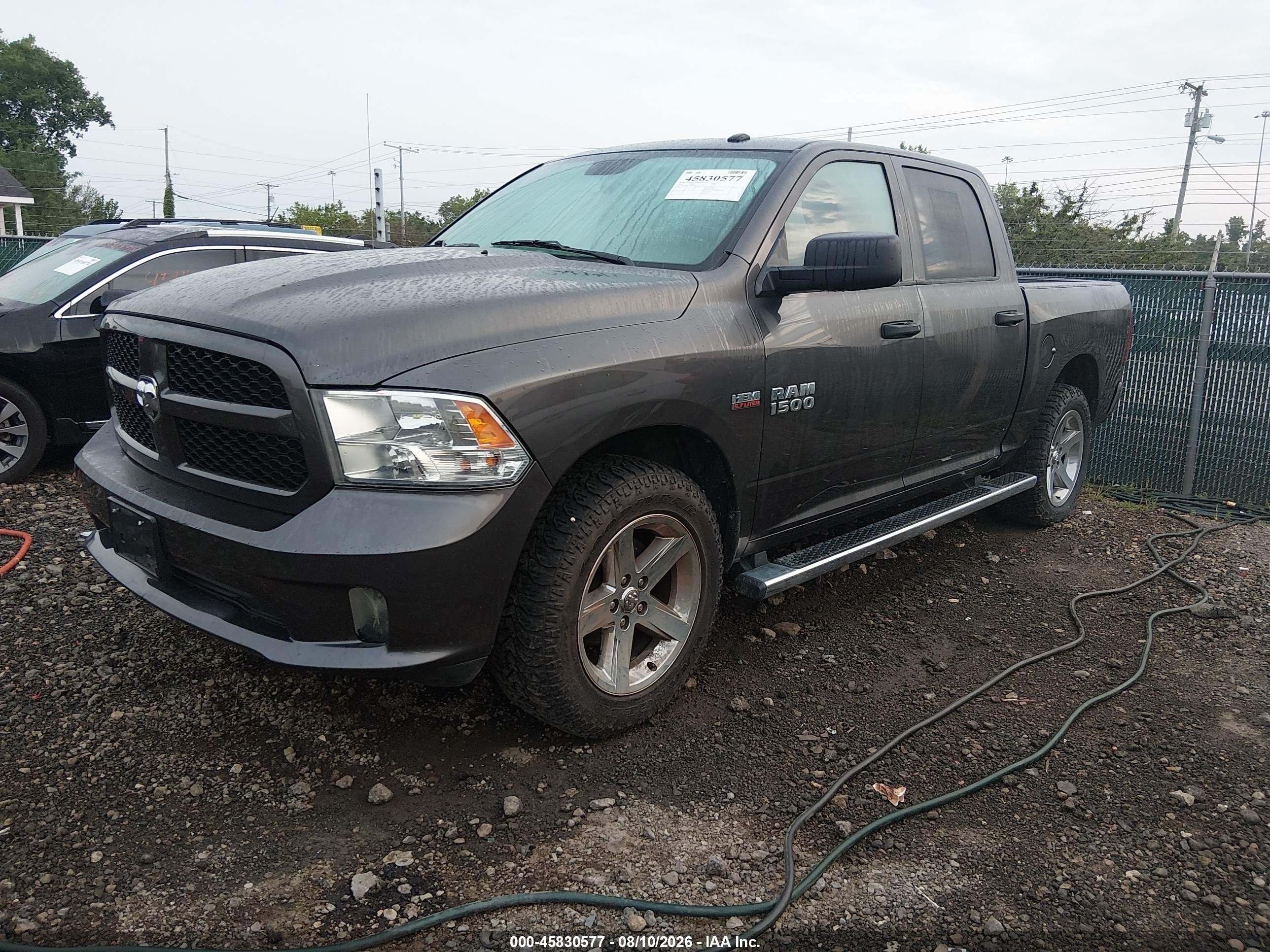 2018 Ram 1500 Express  4x4 5'7 Box Gray vin: 3C6RR7KT3JG198431