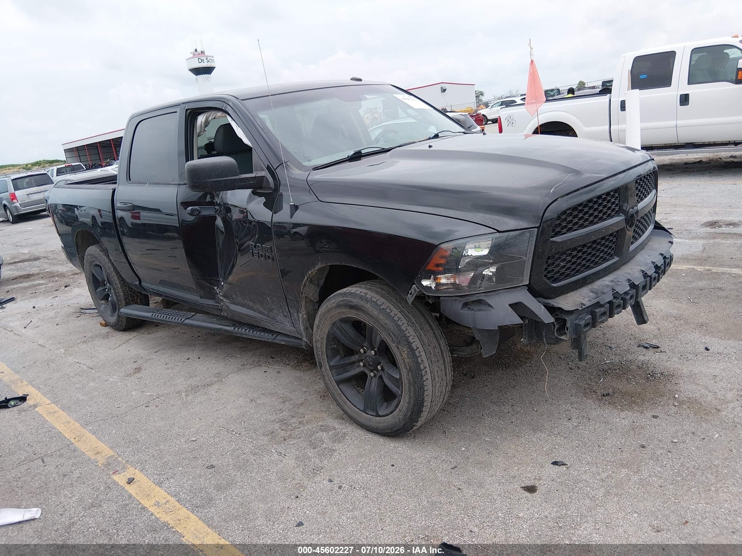 2015 Ram 1500 Express Black vin: 3C6RR7KT4FG676010