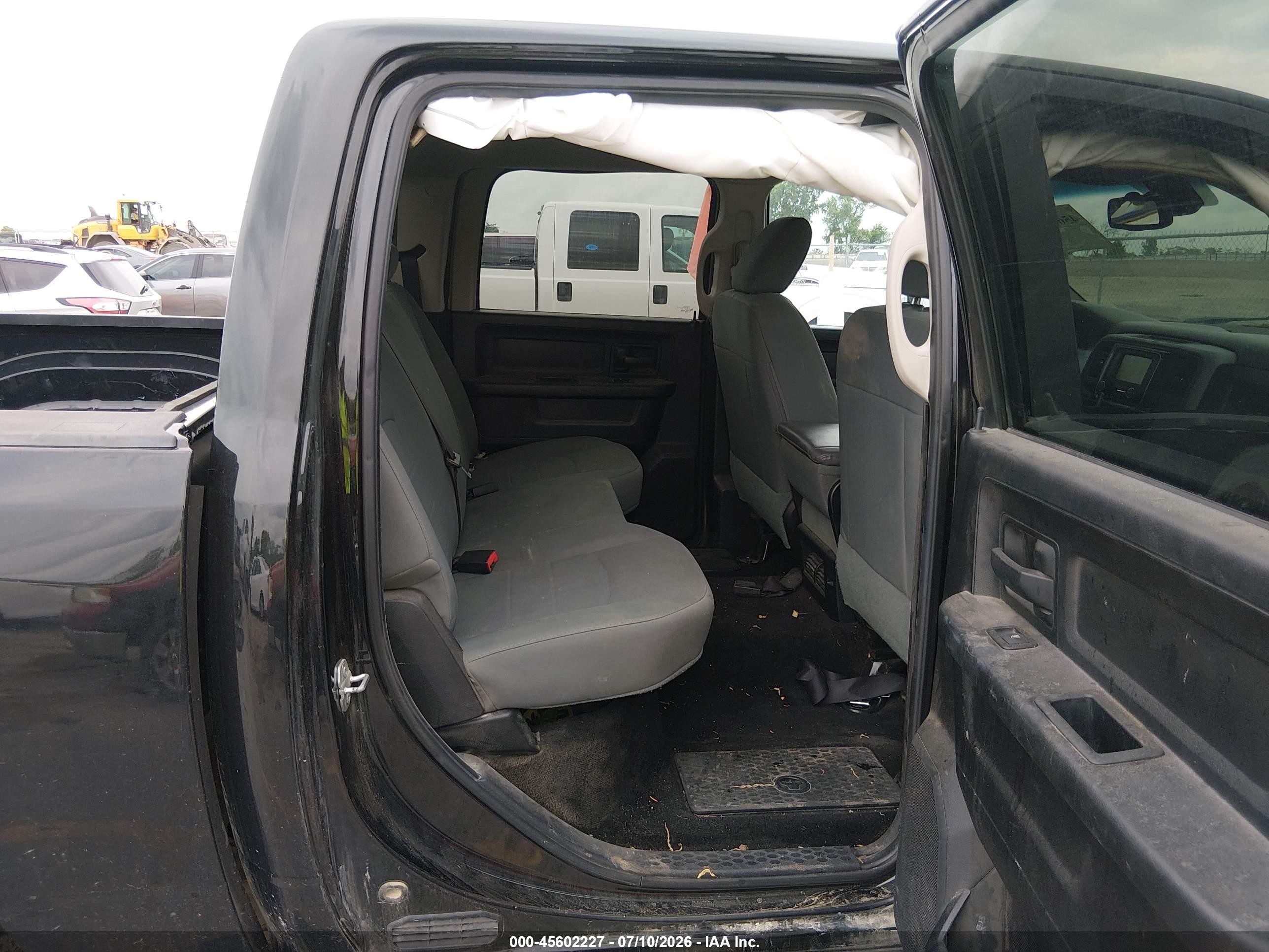 2015 Ram 1500 Express Black vin: 3C6RR7KT4FG676010