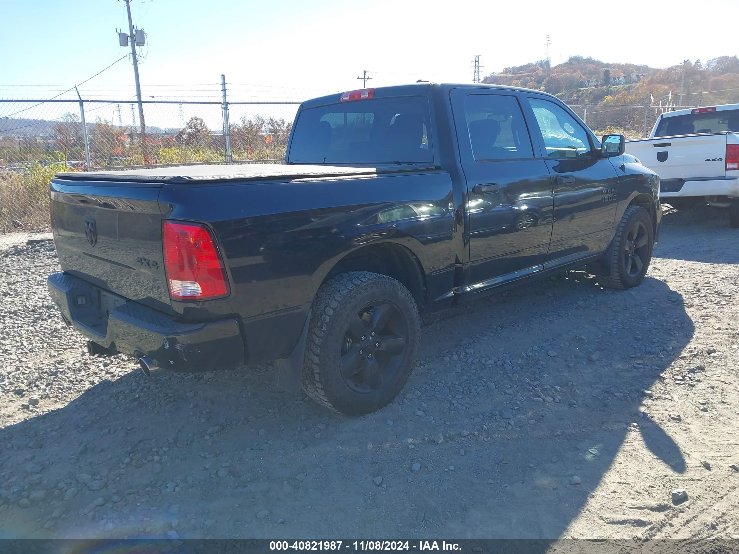 2015 Ram 1500 Express Black vin: 3C6RR7KT5FG676808
