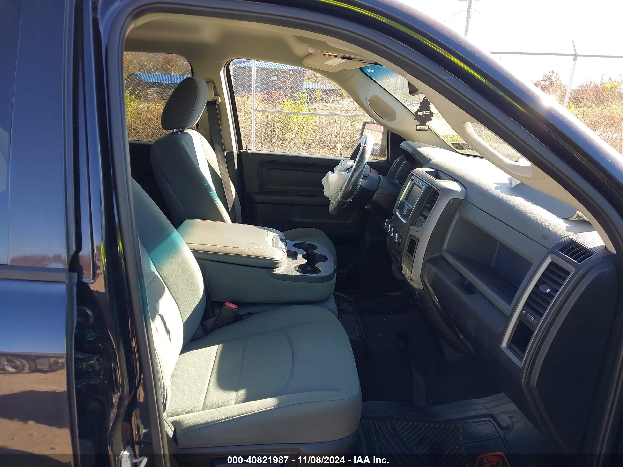 2015 Ram 1500 Express Black vin: 3C6RR7KT5FG676808
