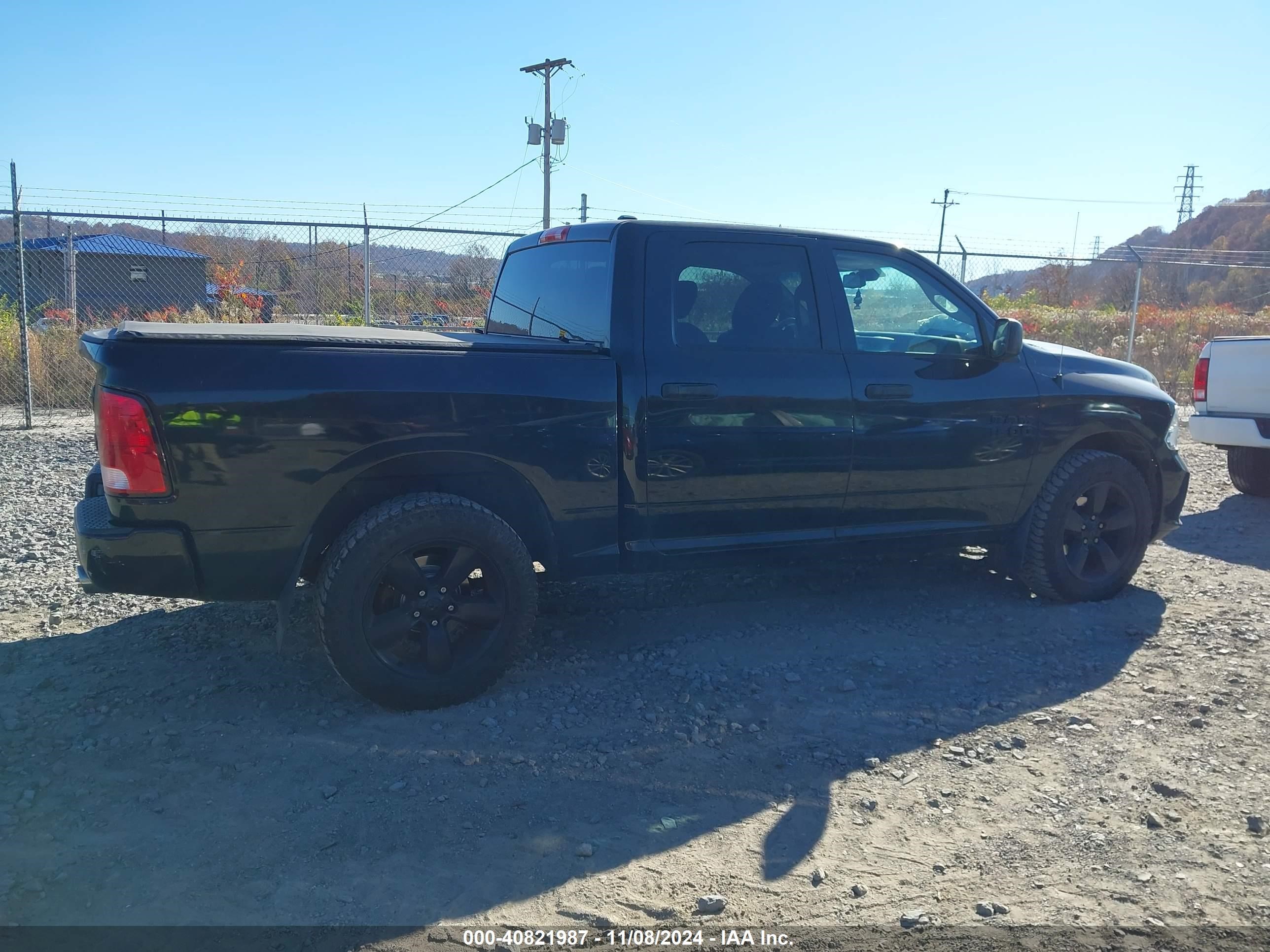 2015 Ram 1500 Express Black vin: 3C6RR7KT5FG676808