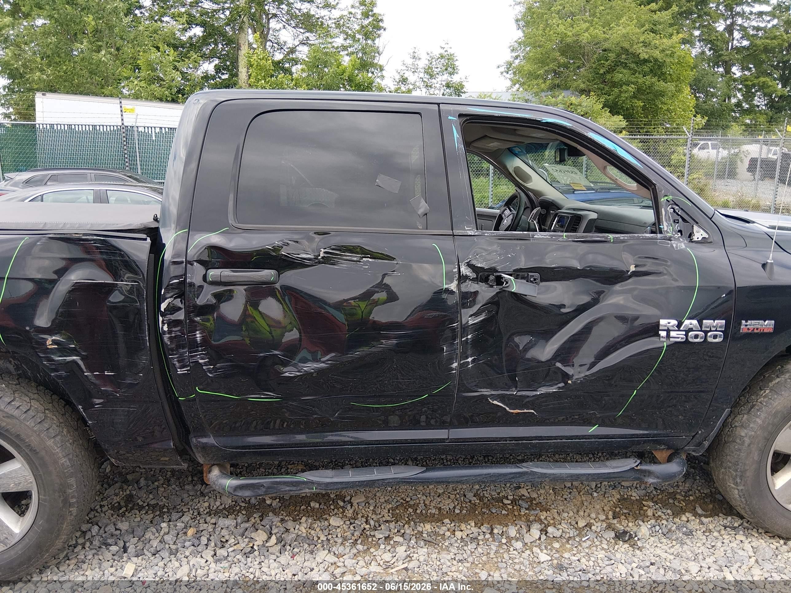 2014 Ram 1500 Express Black vin: 3C6RR7KT6EG254982