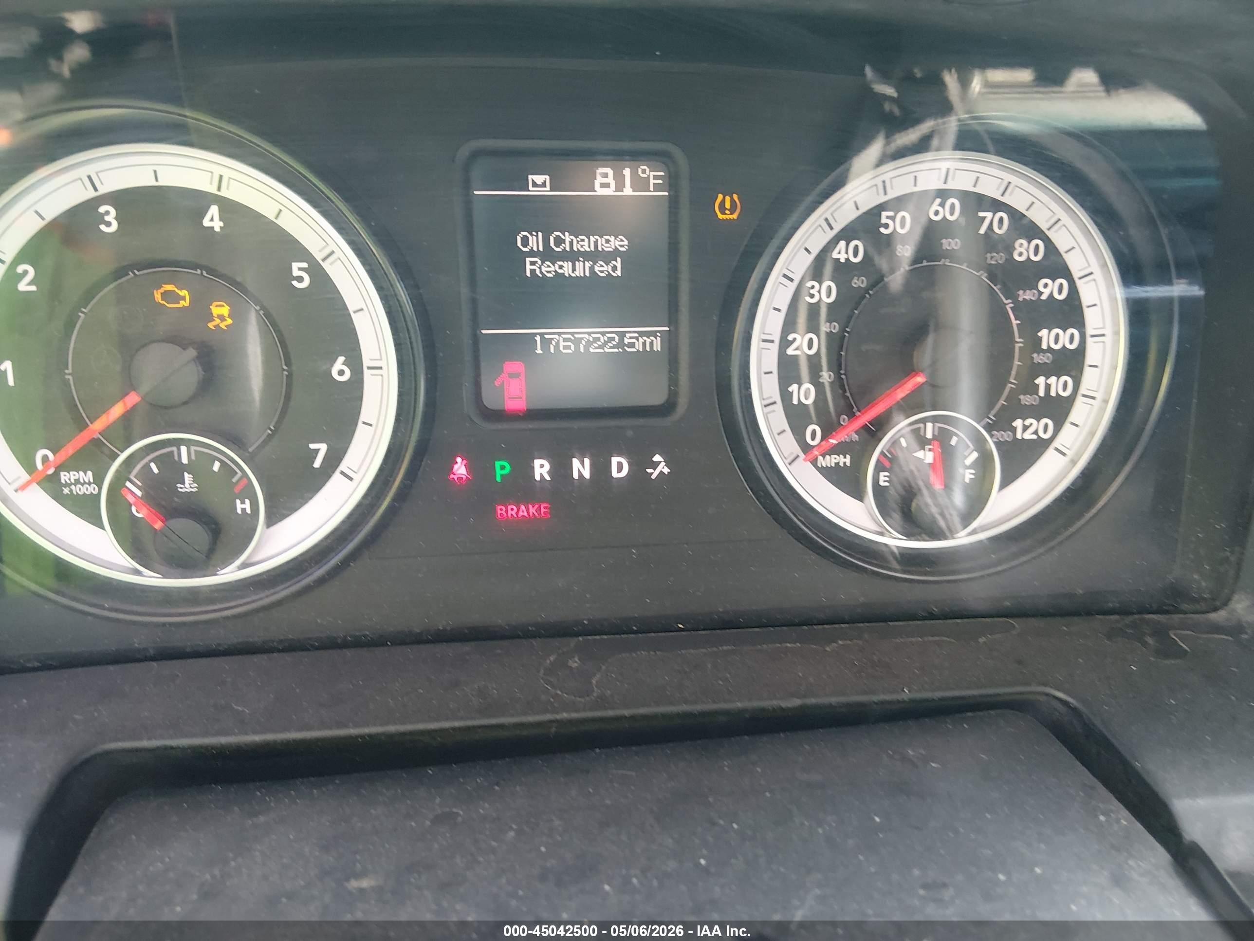 2015 Ram 1500 Tradesman White vin: 3C6RR7KT6FG635944