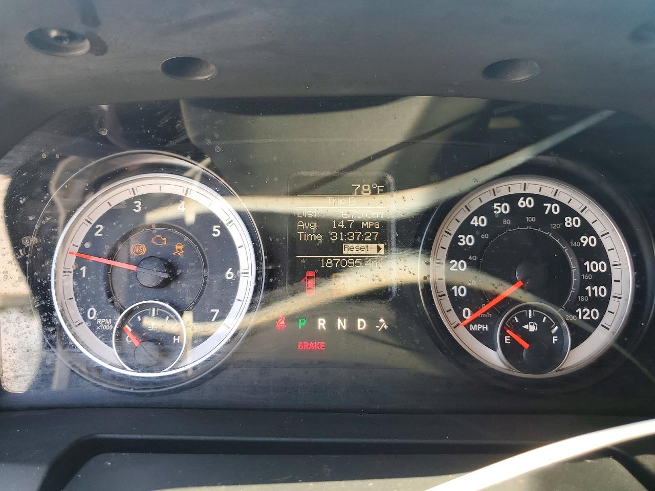 2015 Ram 1500 St Серебряный vin: 3C6RR7KT8FG700387