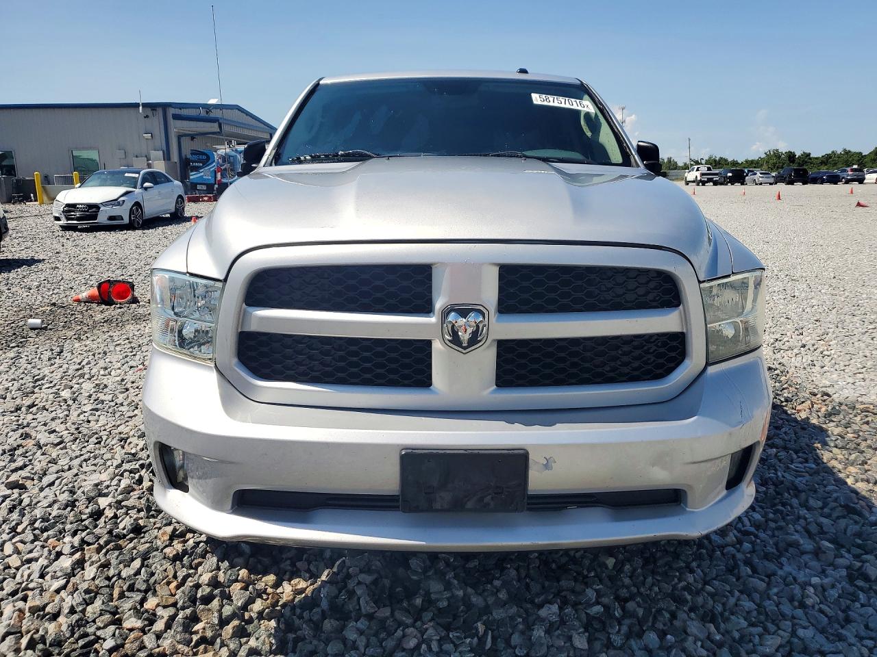 2015 Ram 1500 St Серебряный vin: 3C6RR7KT8FG700387