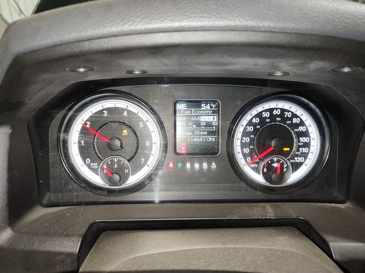 2015 Ram 1500 St Серый vin: 3C6RR7KTXFG660880