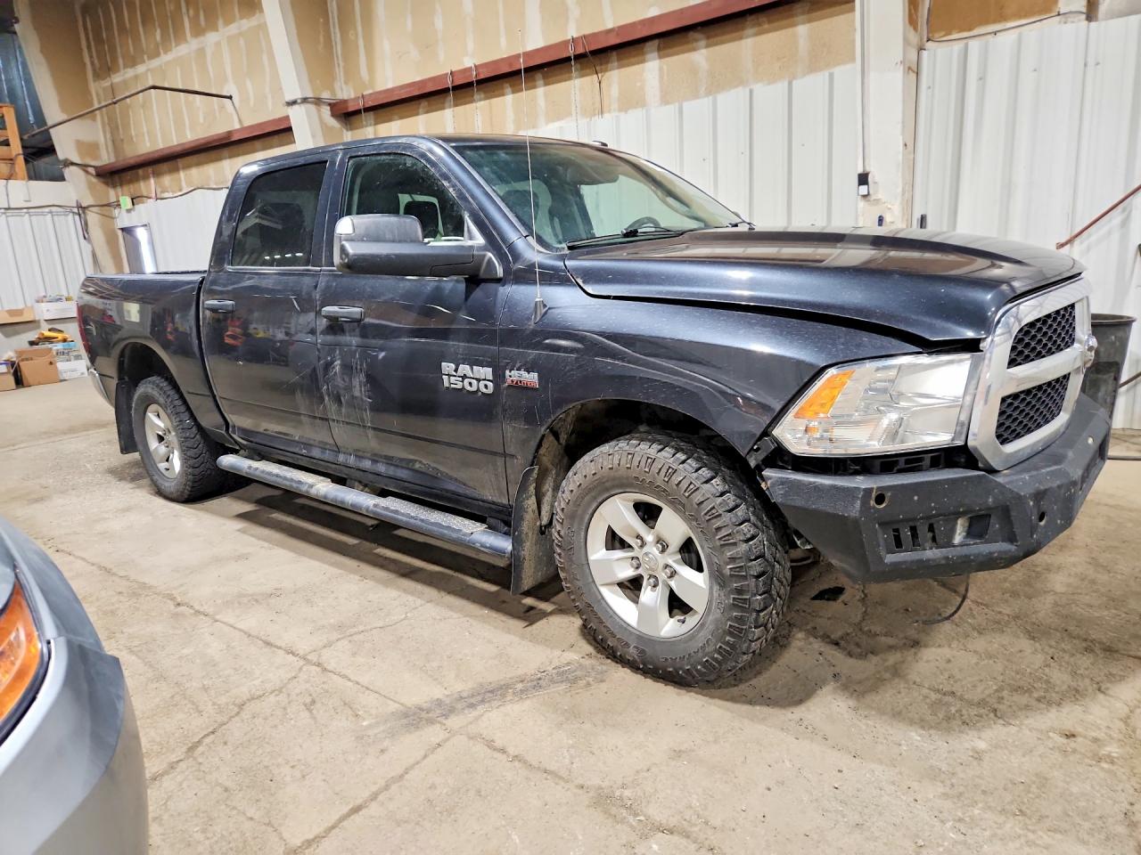 2015 Ram 1500 St Серый vin: 3C6RR7KTXFG660880
