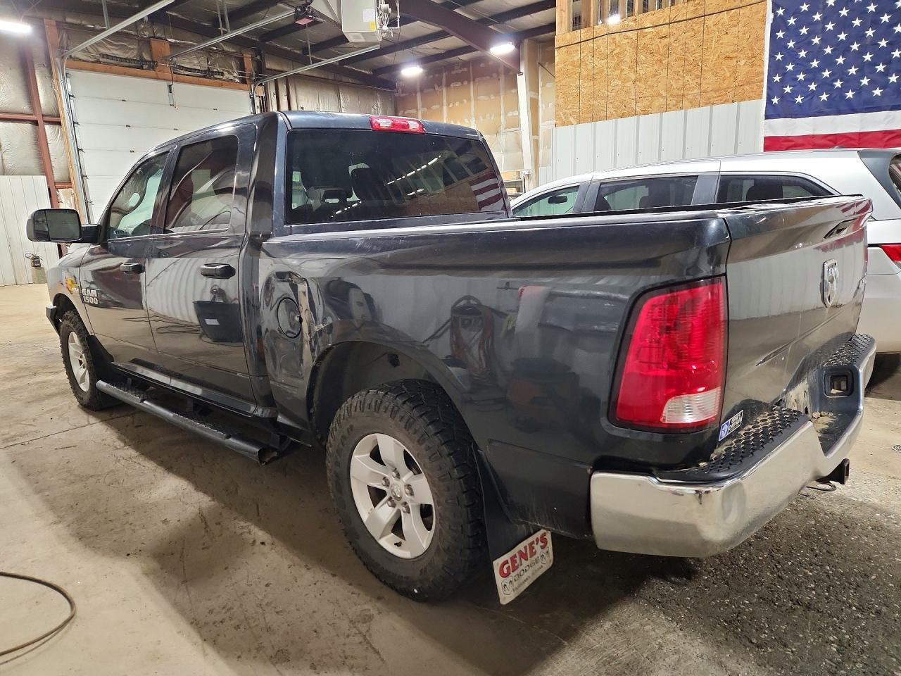 2015 Ram 1500 St Серый vin: 3C6RR7KTXFG660880