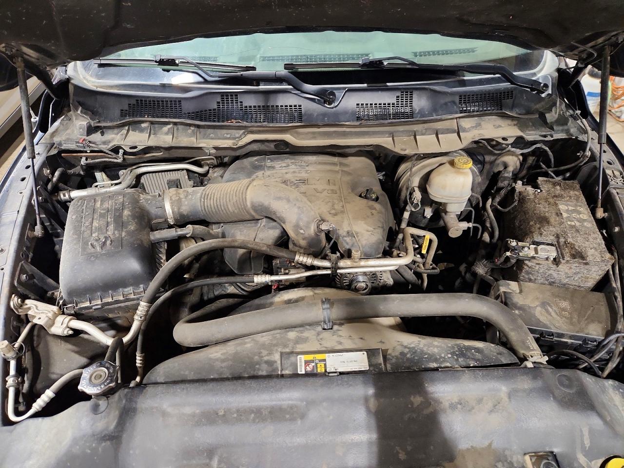 2015 Ram 1500 St Серый vin: 3C6RR7KTXFG660880