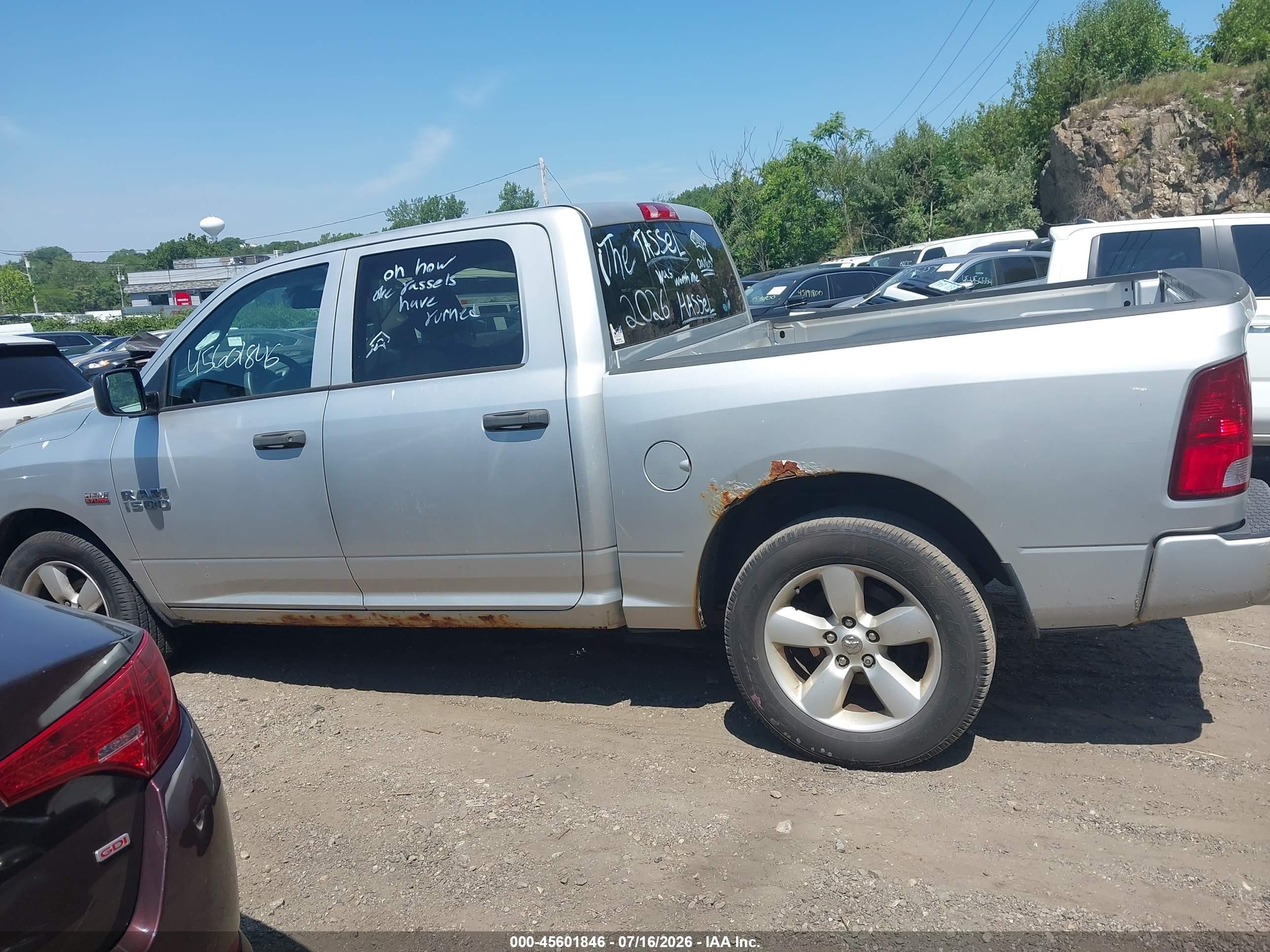 2015 Ram 1500 Express Gray vin: 3C6RR7KTXFG700424