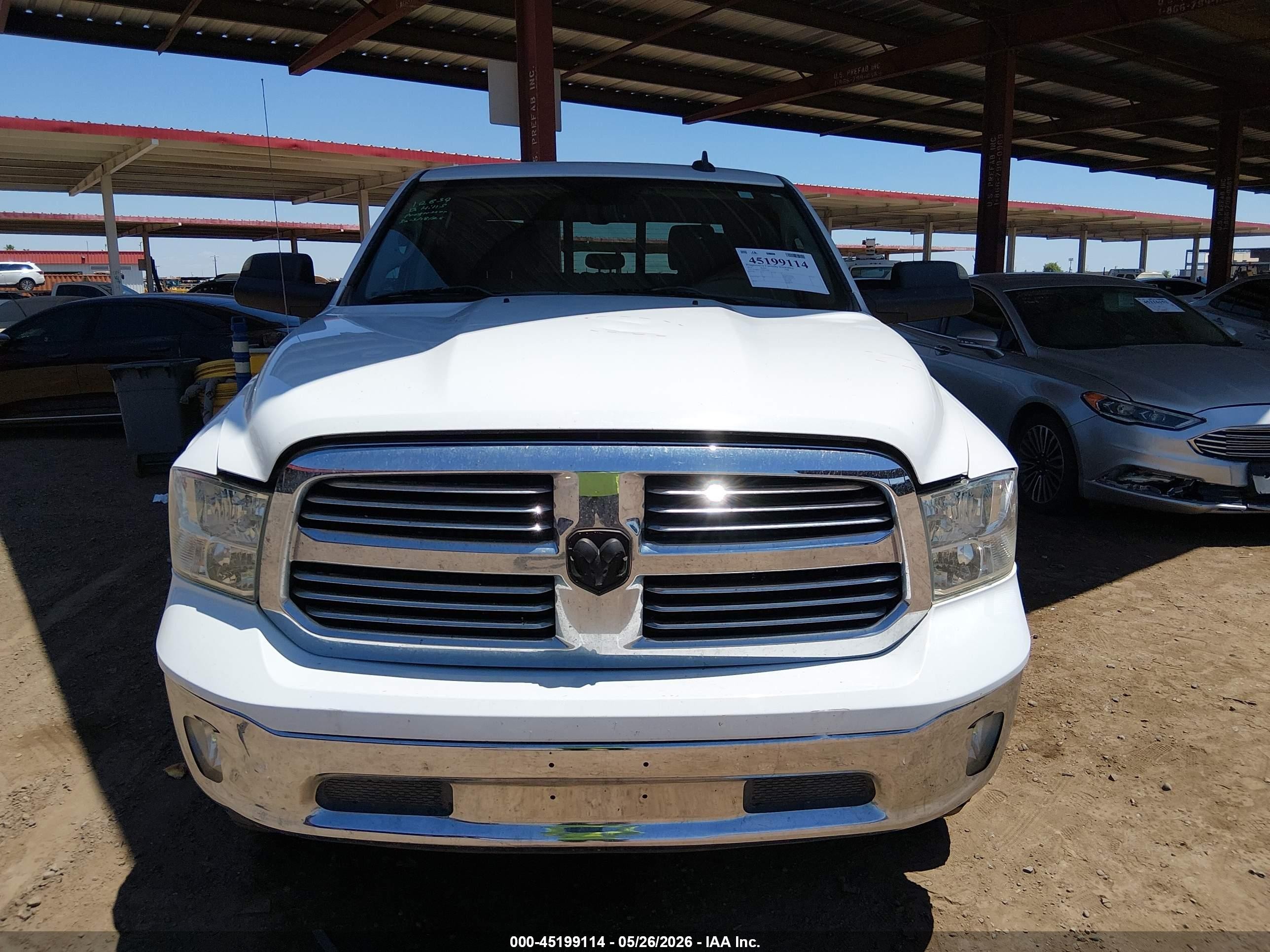 2015 Ram 1500 Big Horn White vin: 3C6RR7LT2FG532499