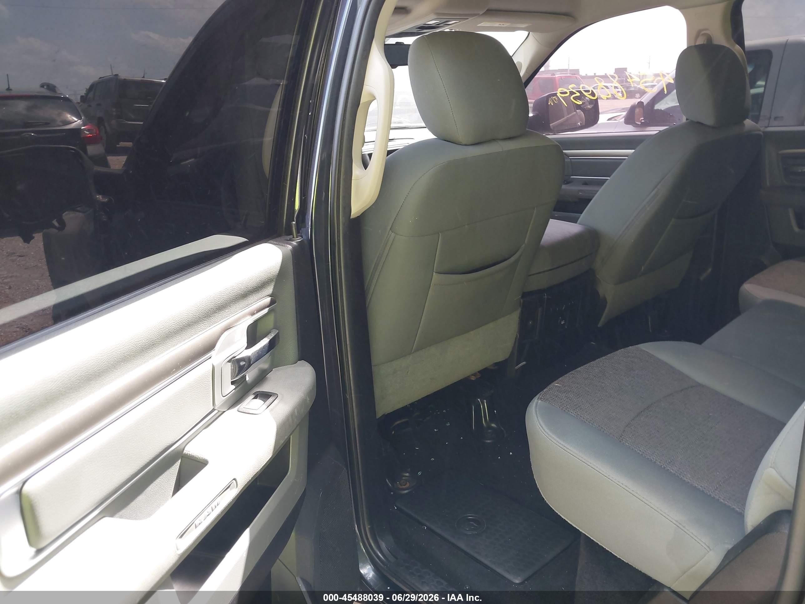 2015 Ram 1500 Big Horn Gray vin: 3C6RR7LT2FG711870