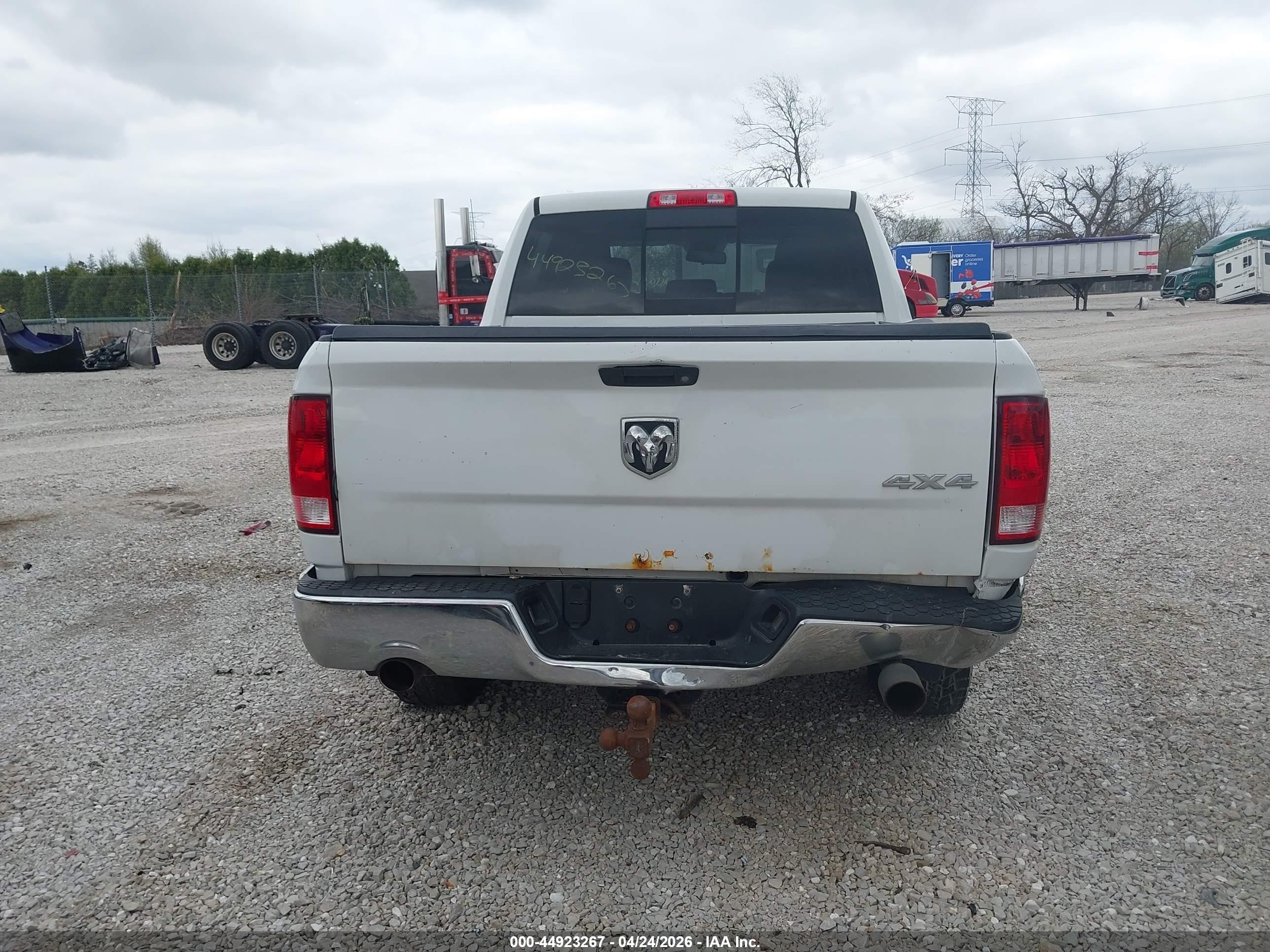 2015 Ram 1500 Big Horn White vin: 3C6RR7LT4FG549787