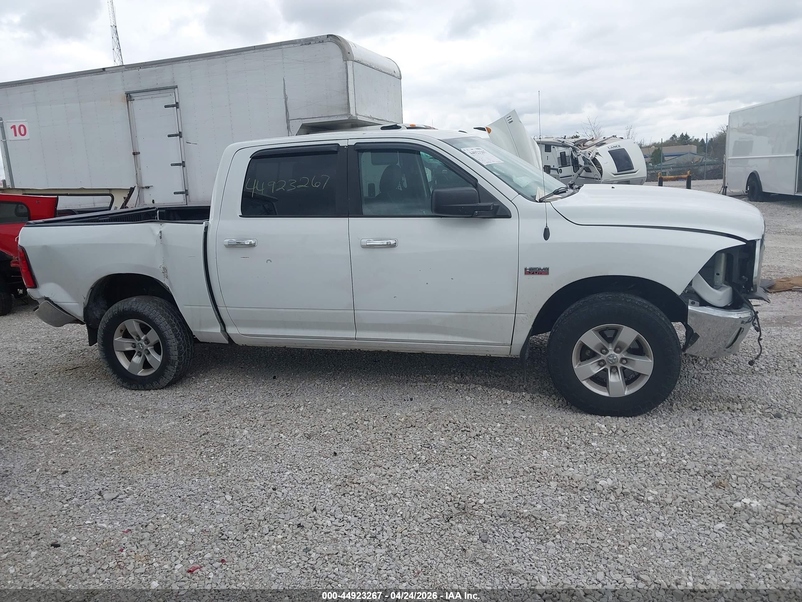 2015 Ram 1500 Big Horn White vin: 3C6RR7LT4FG549787