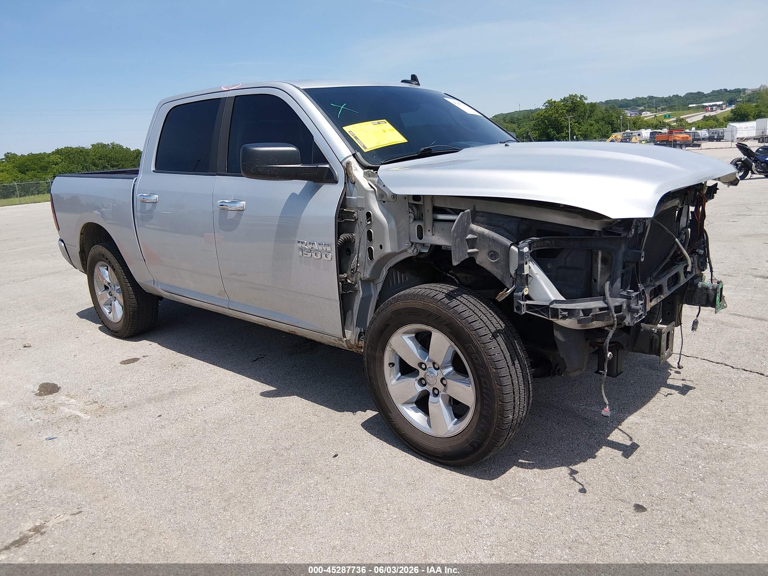 2015 Ram 1500 Big Horn Silver vin: 3C6RR7LT4FG596687
