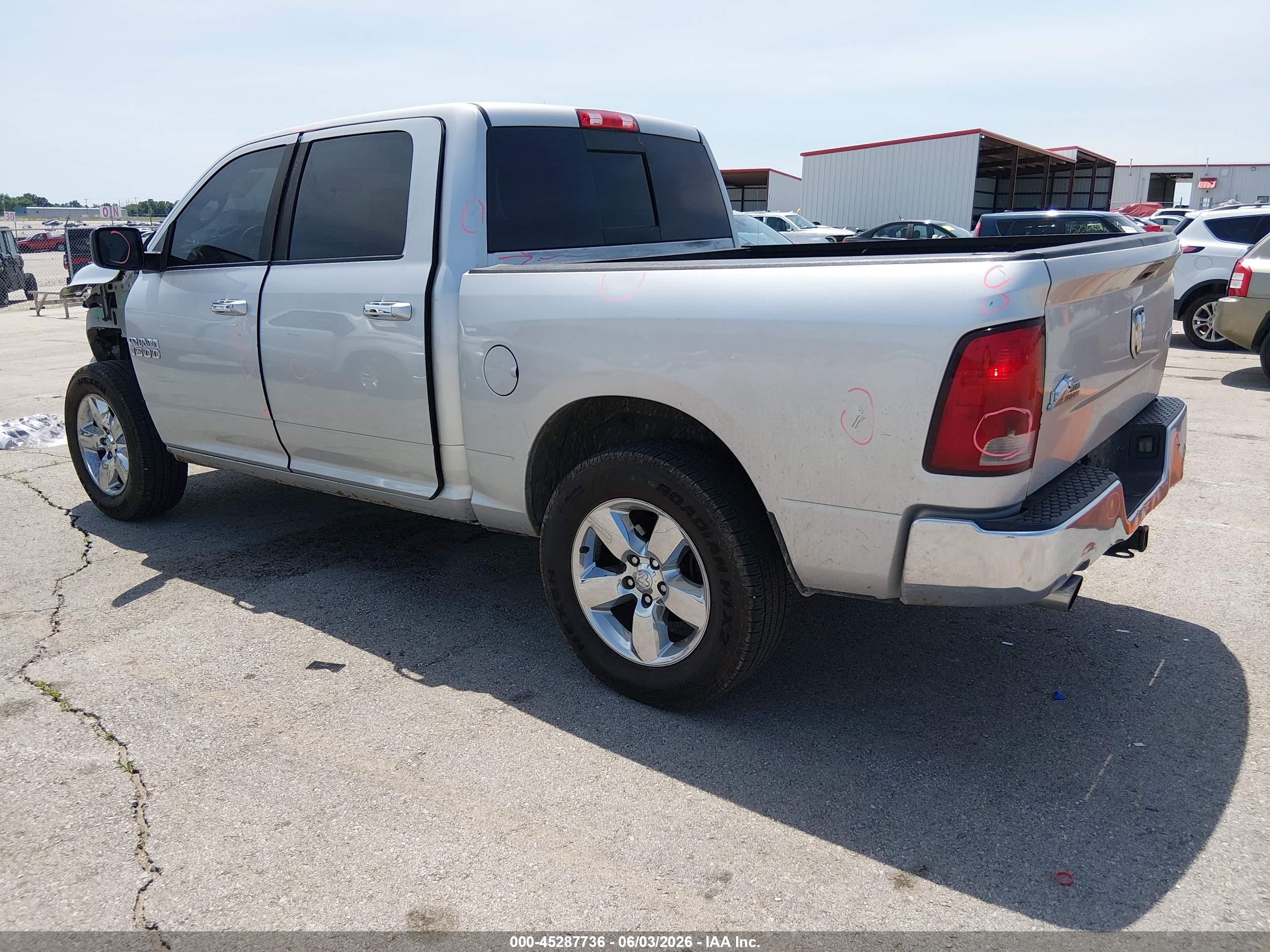 2015 Ram 1500 Big Horn Silver vin: 3C6RR7LT4FG596687
