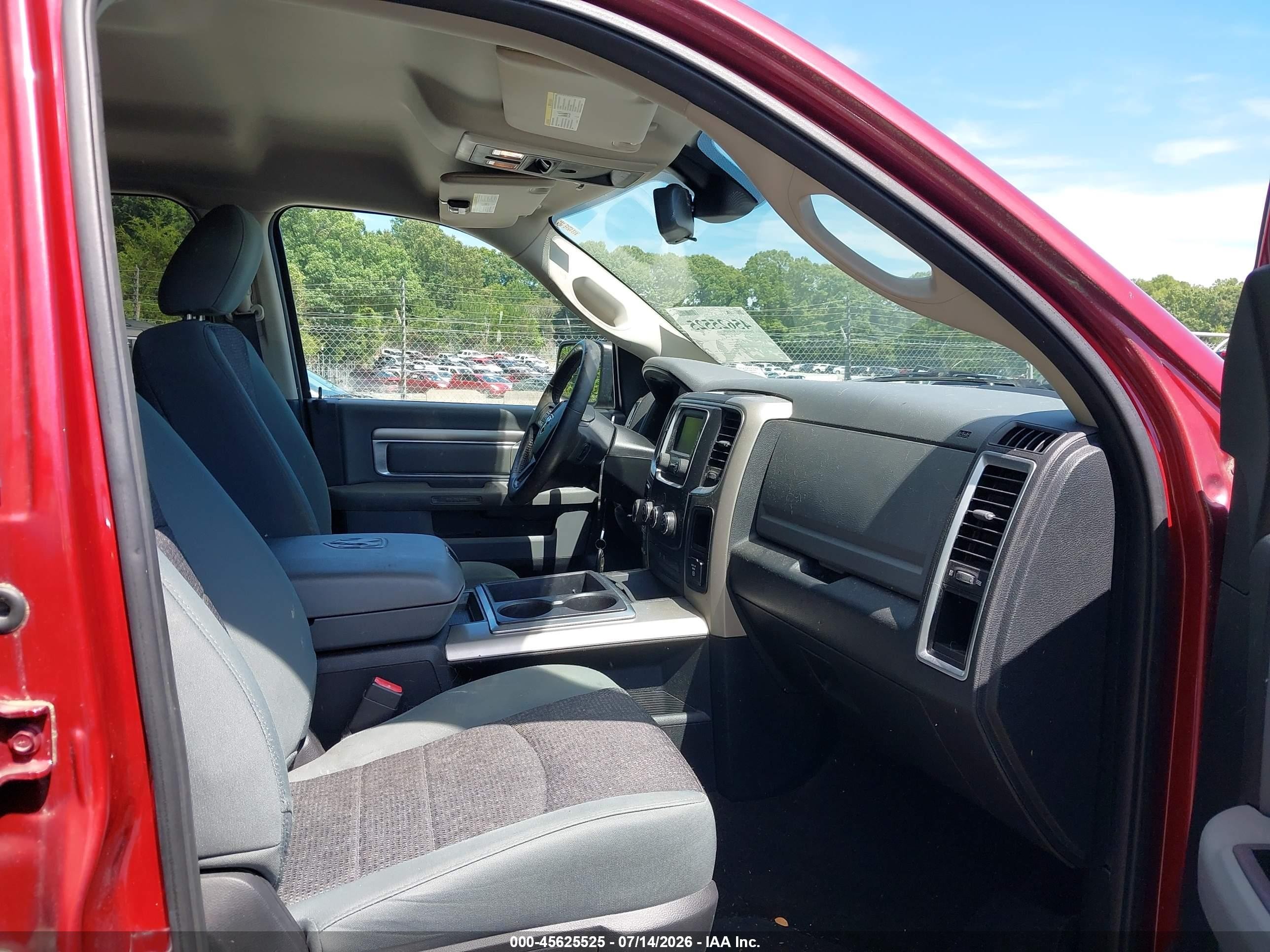 2015 Ram 1500 Big Horn Red vin: 3C6RR7LT4FG709778