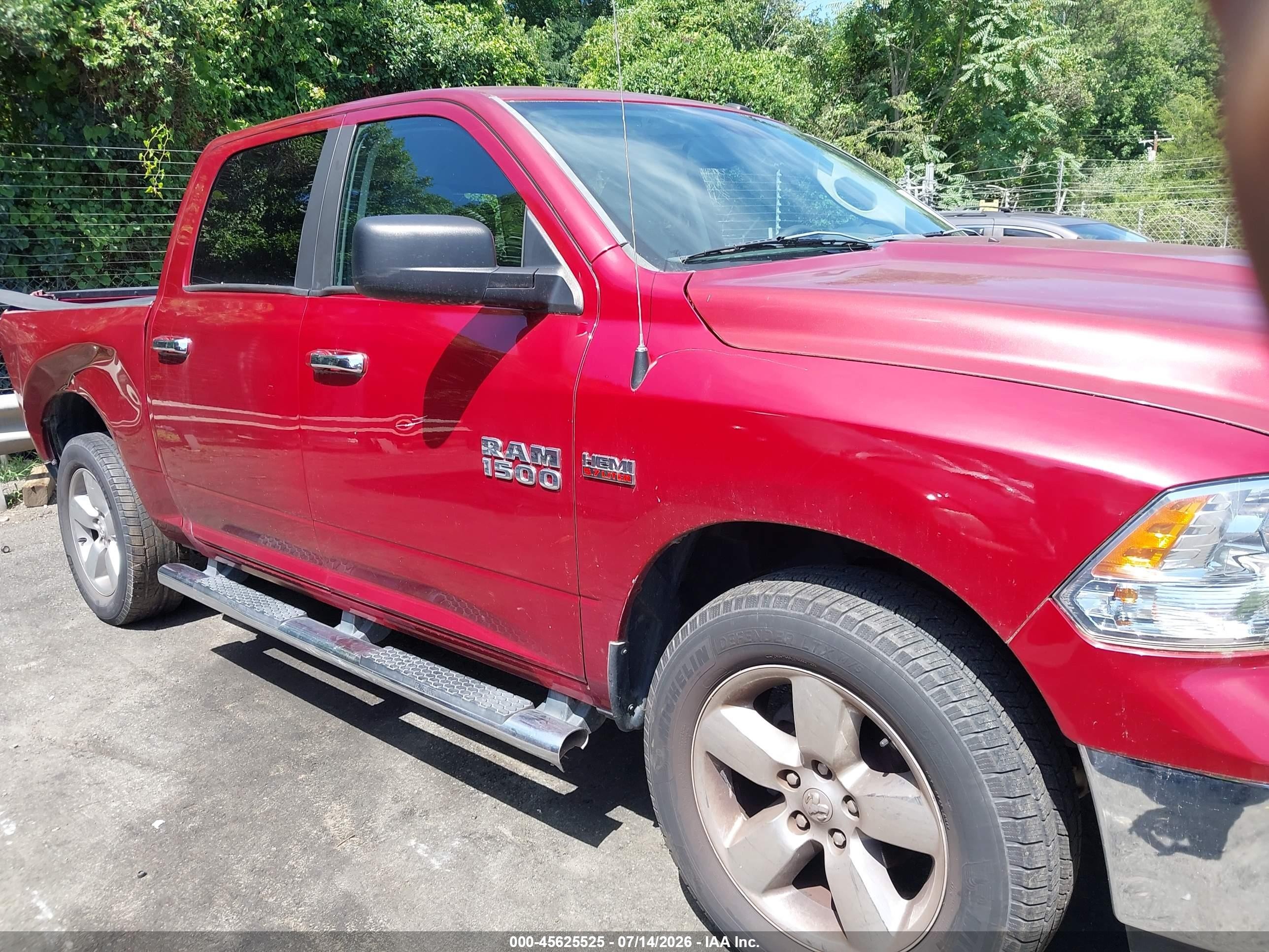 2015 Ram 1500 Big Horn Red vin: 3C6RR7LT4FG709778