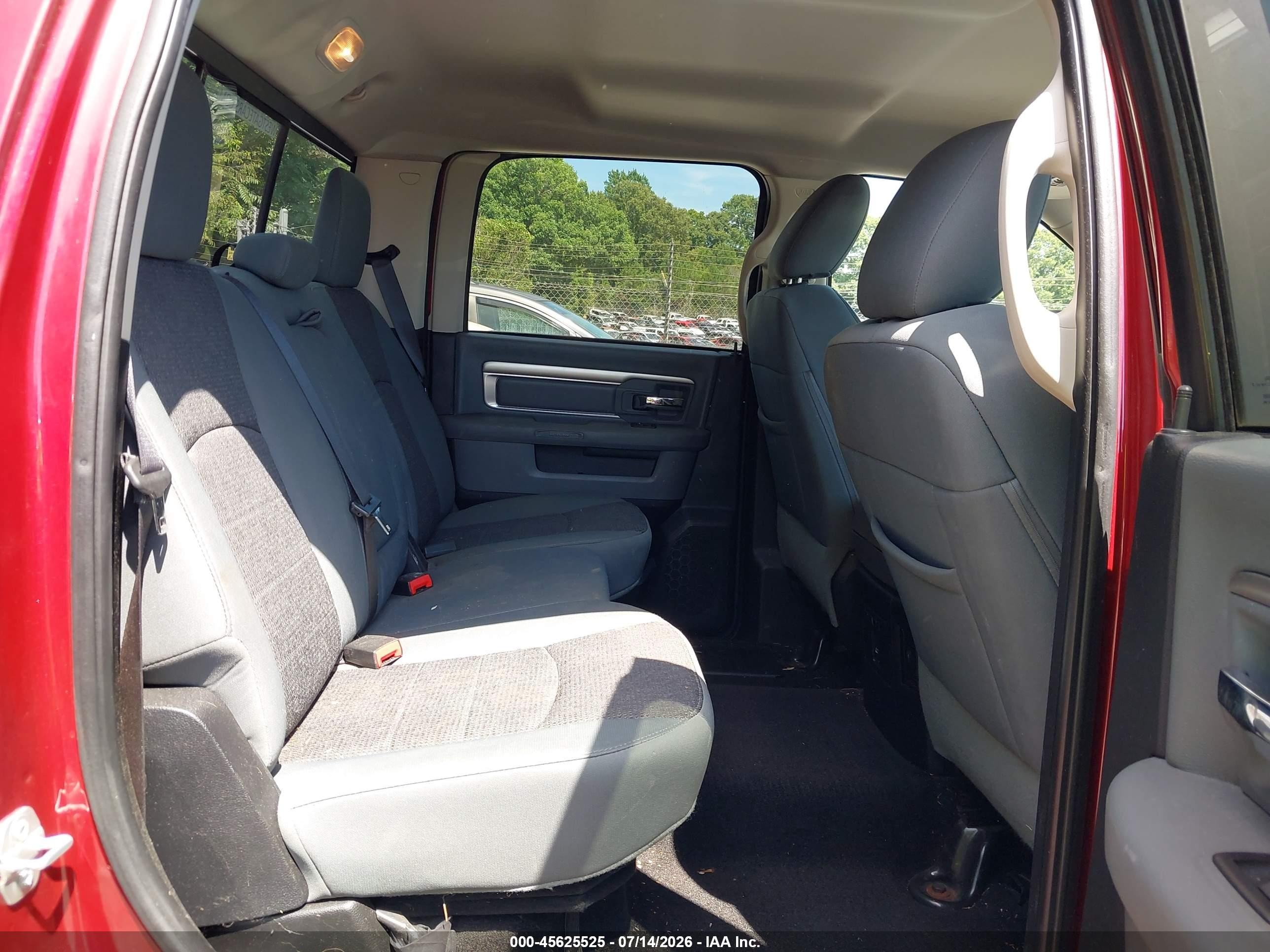 2015 Ram 1500 Big Horn Red vin: 3C6RR7LT4FG709778