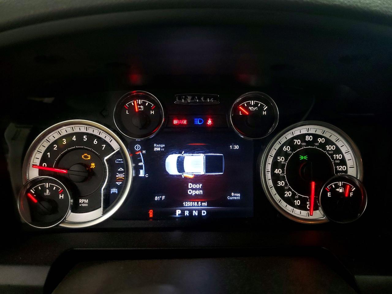 2017 Ram 1500 Slt White vin: 3C6RR7LT5HG774626