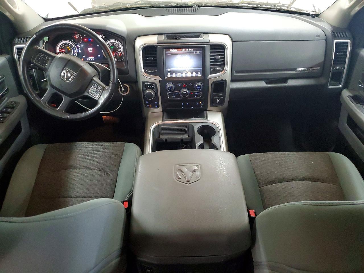 2017 Ram 1500 Slt White vin: 3C6RR7LT5HG774626