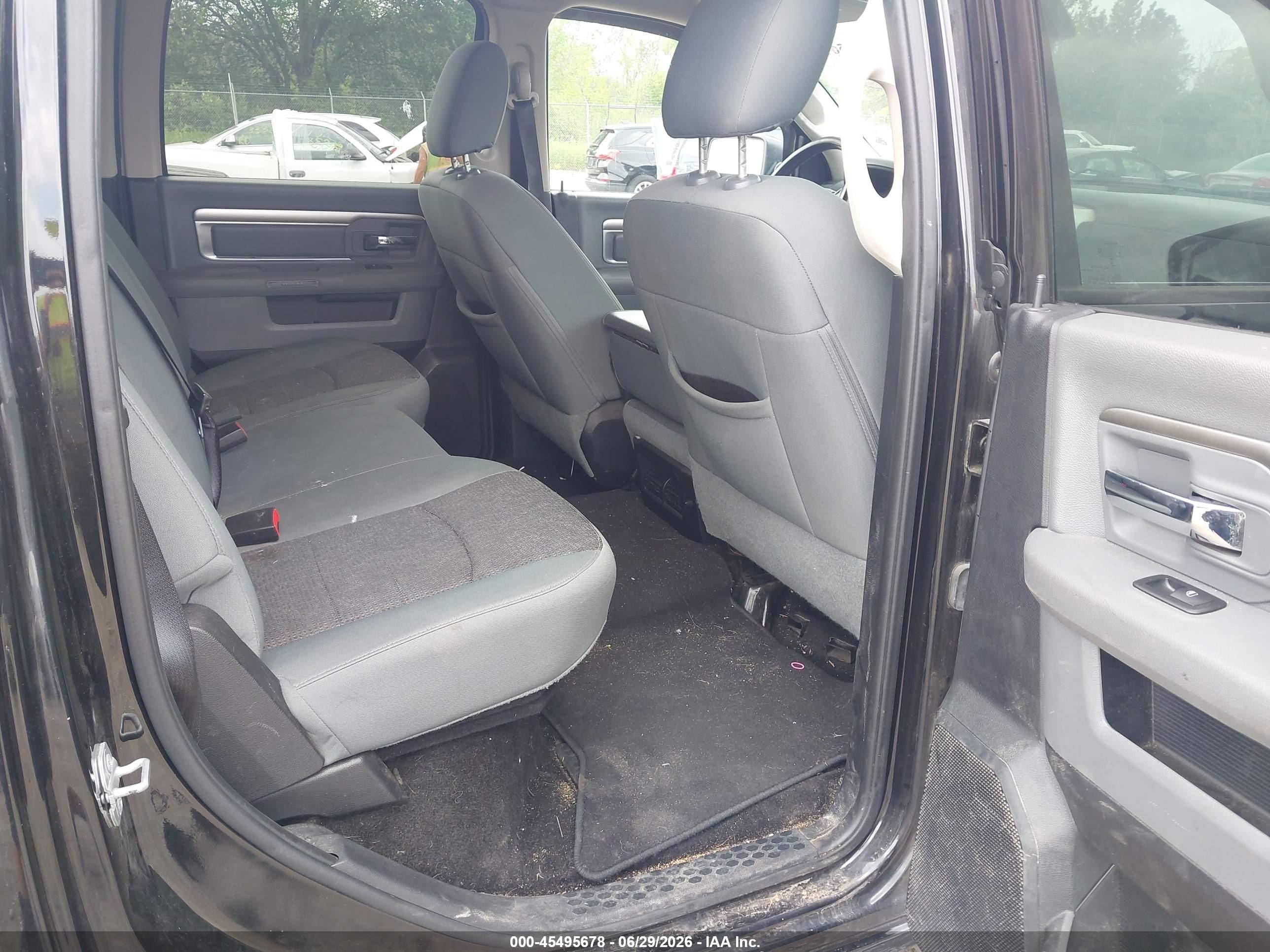 2015 Ram 1500 Big Horn Black vin: 3C6RR7LT8FG598555