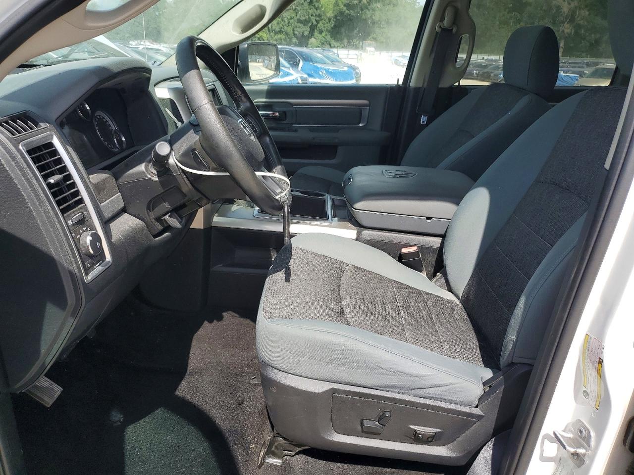 2015 Ram 1500 Slt White vin: 3C6RR7LTXFG711664