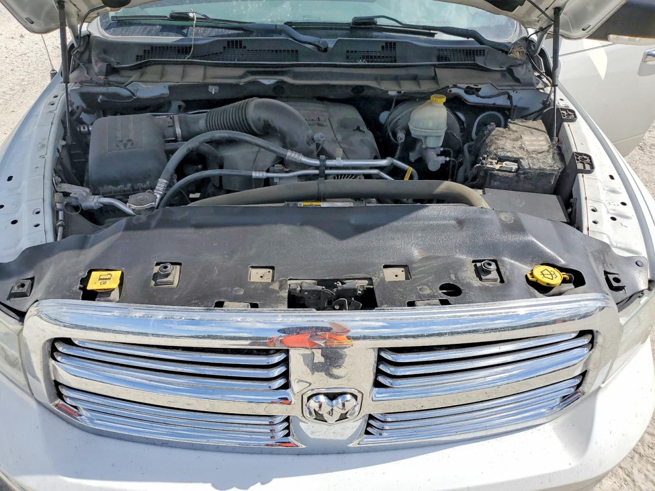 2015 Ram 1500 Slt White vin: 3C6RR7LTXFG711664